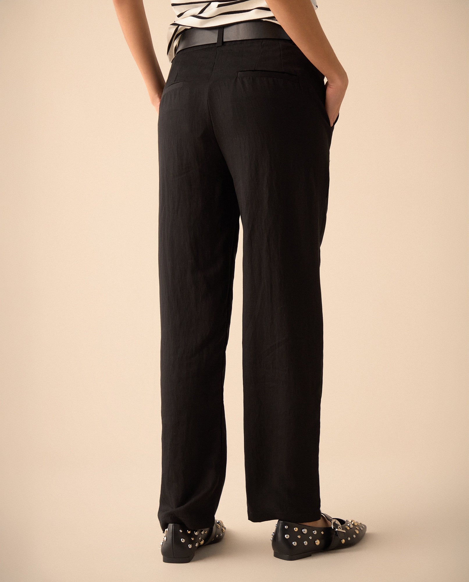 Pantalón elegante con cortes para mujer - Negro 34_431G200_NEG193909_4