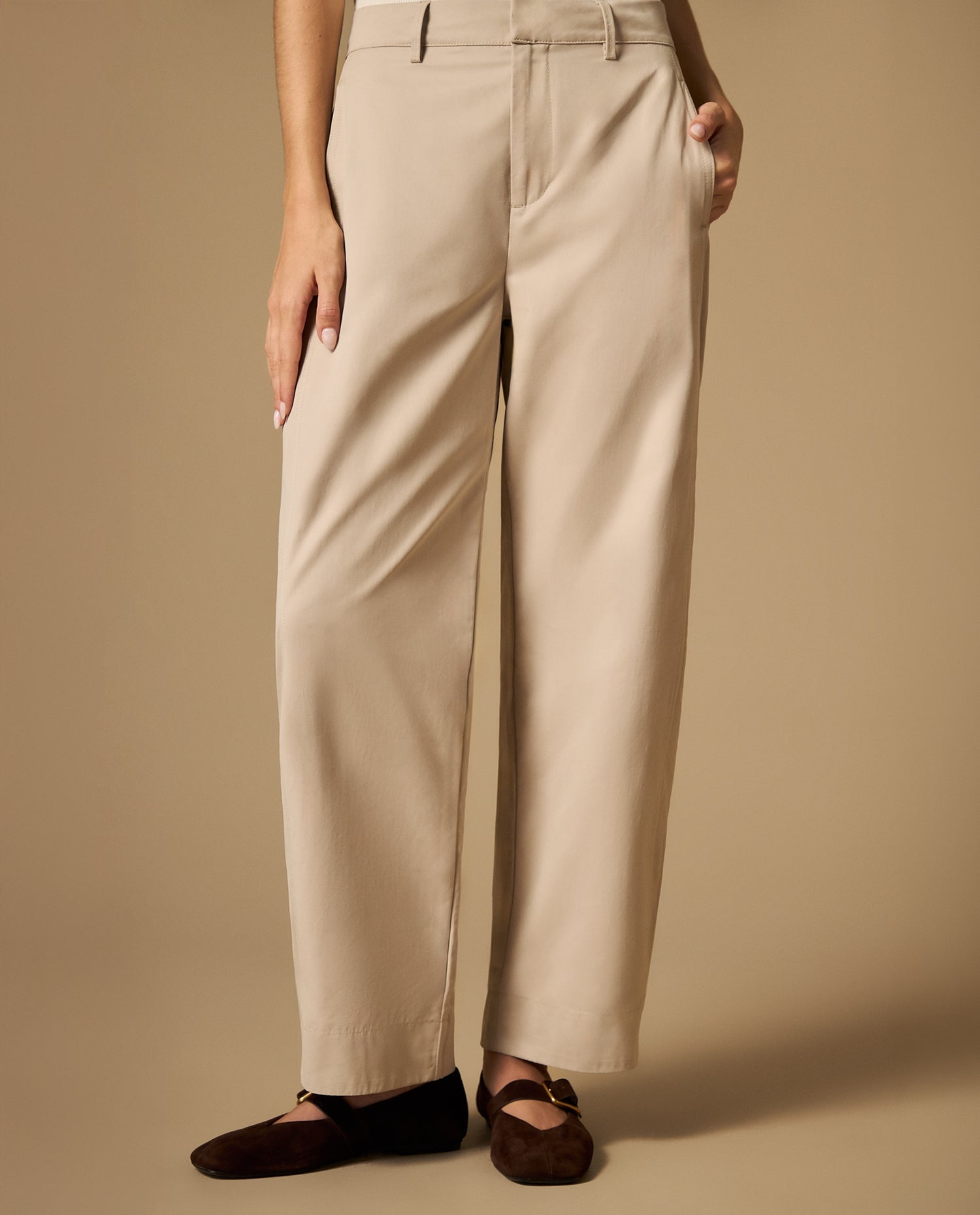 Pantalón con pinzas silueta recta tiro medio - Crudo