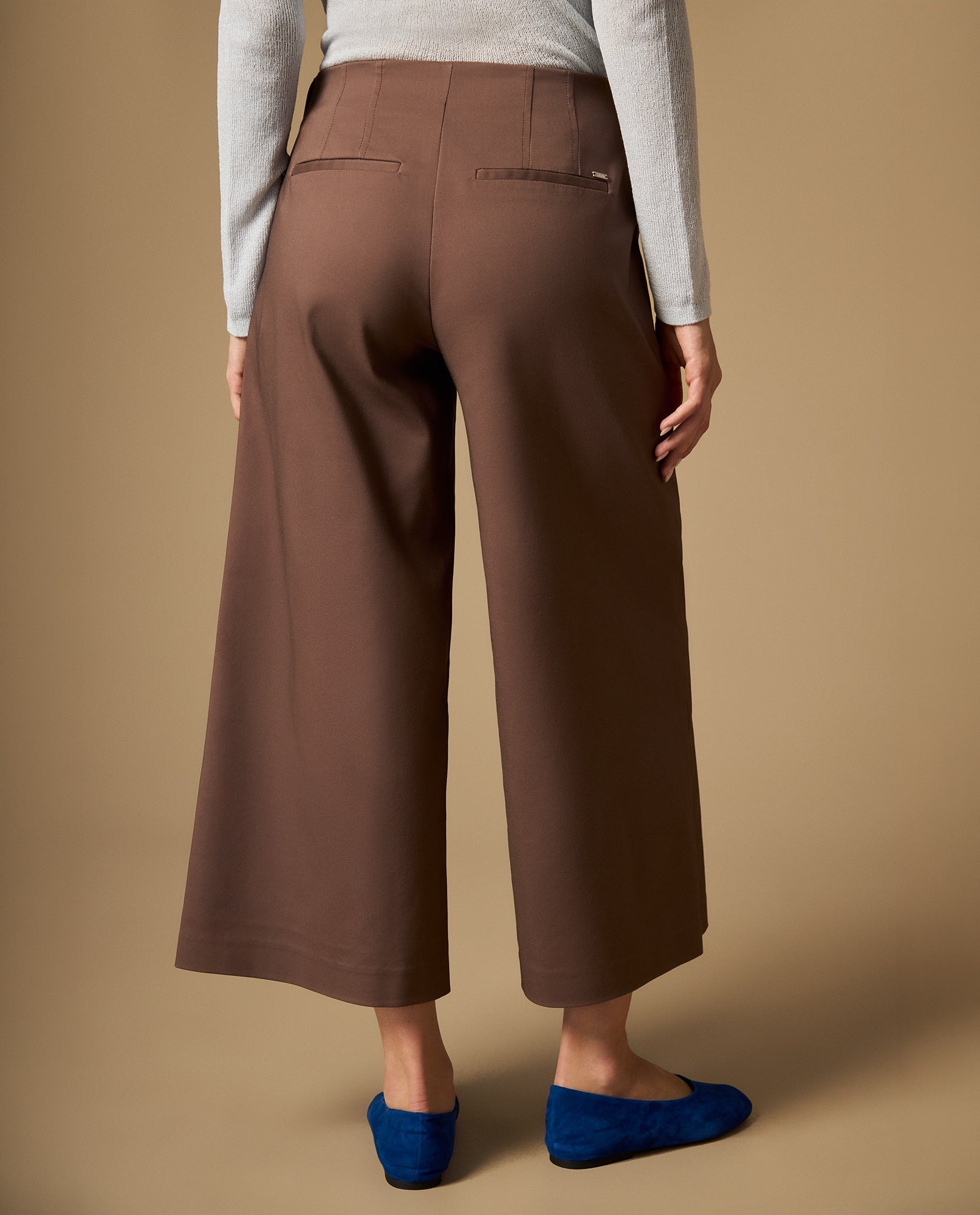 Pantalón culotte con pliegues frontales - Café 34_432H003_CAF181312_4