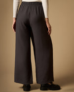 Pantalón tipo pareo con amarre lateral silueta recta - Gris