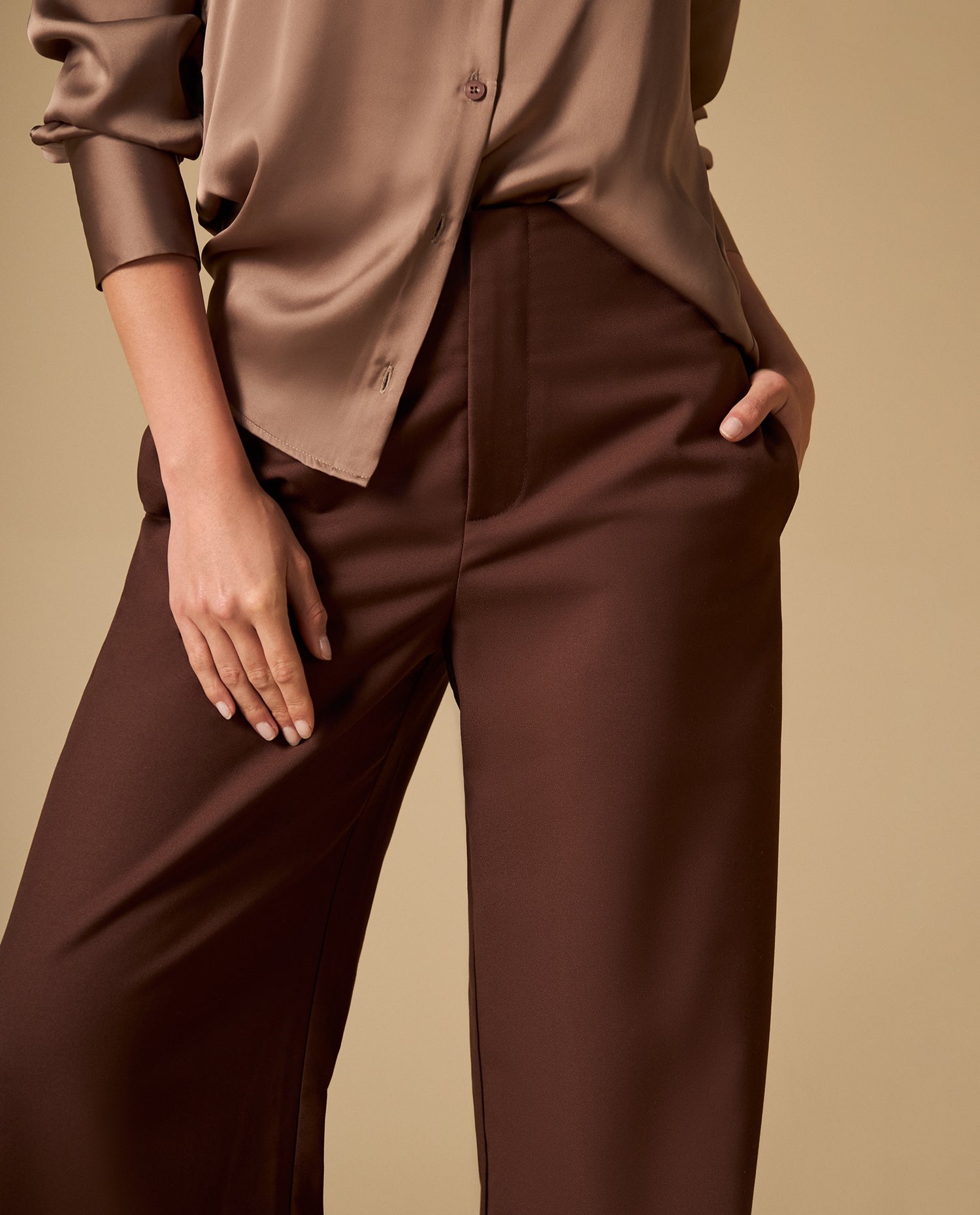 Pantalón culotte con costuras decorativas tiro medio - Café