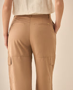 Pantalón clásico de silueta amplia para mujer  - Café