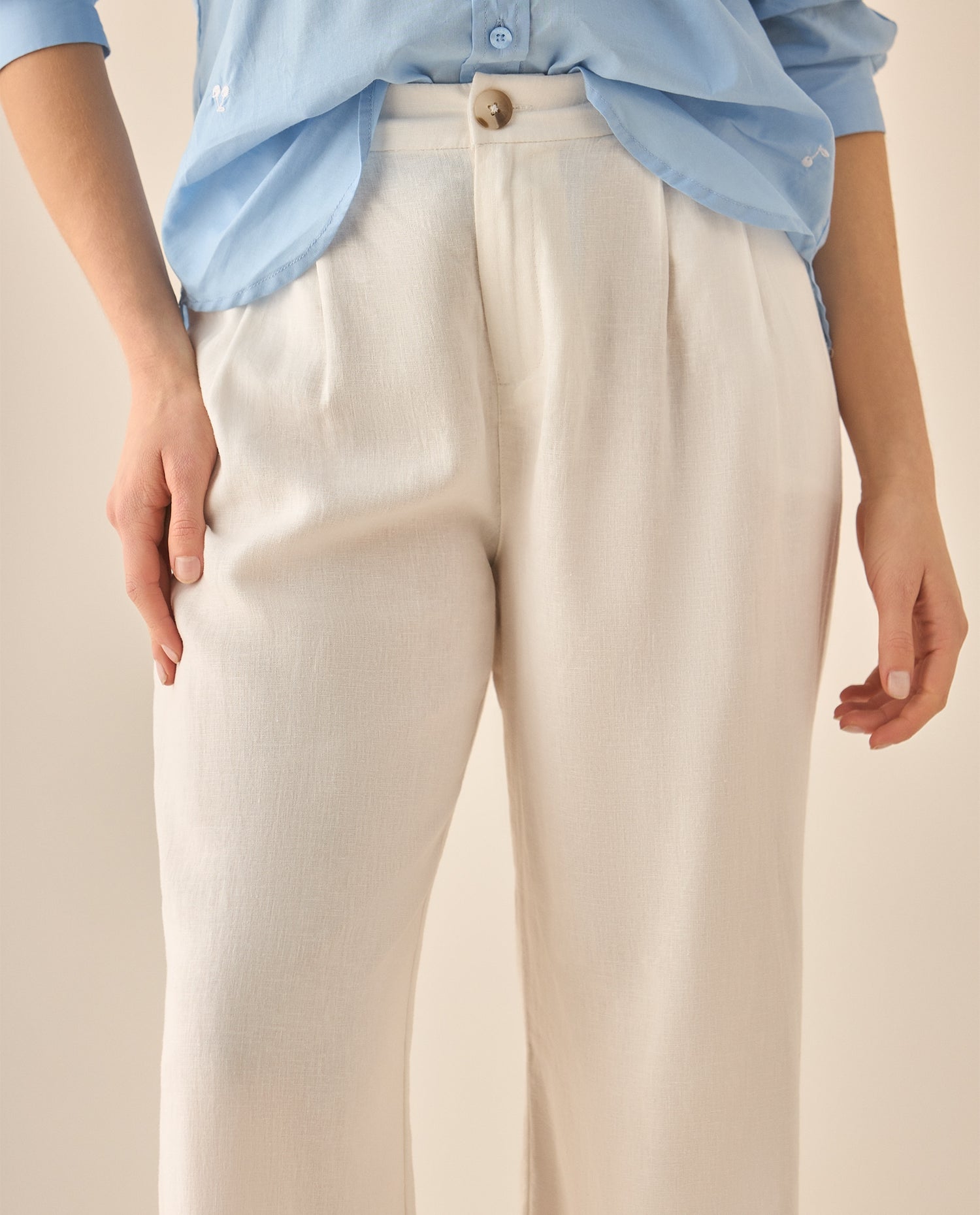 Pantalón bota recta con elastico posterior para mujer - Crudo
