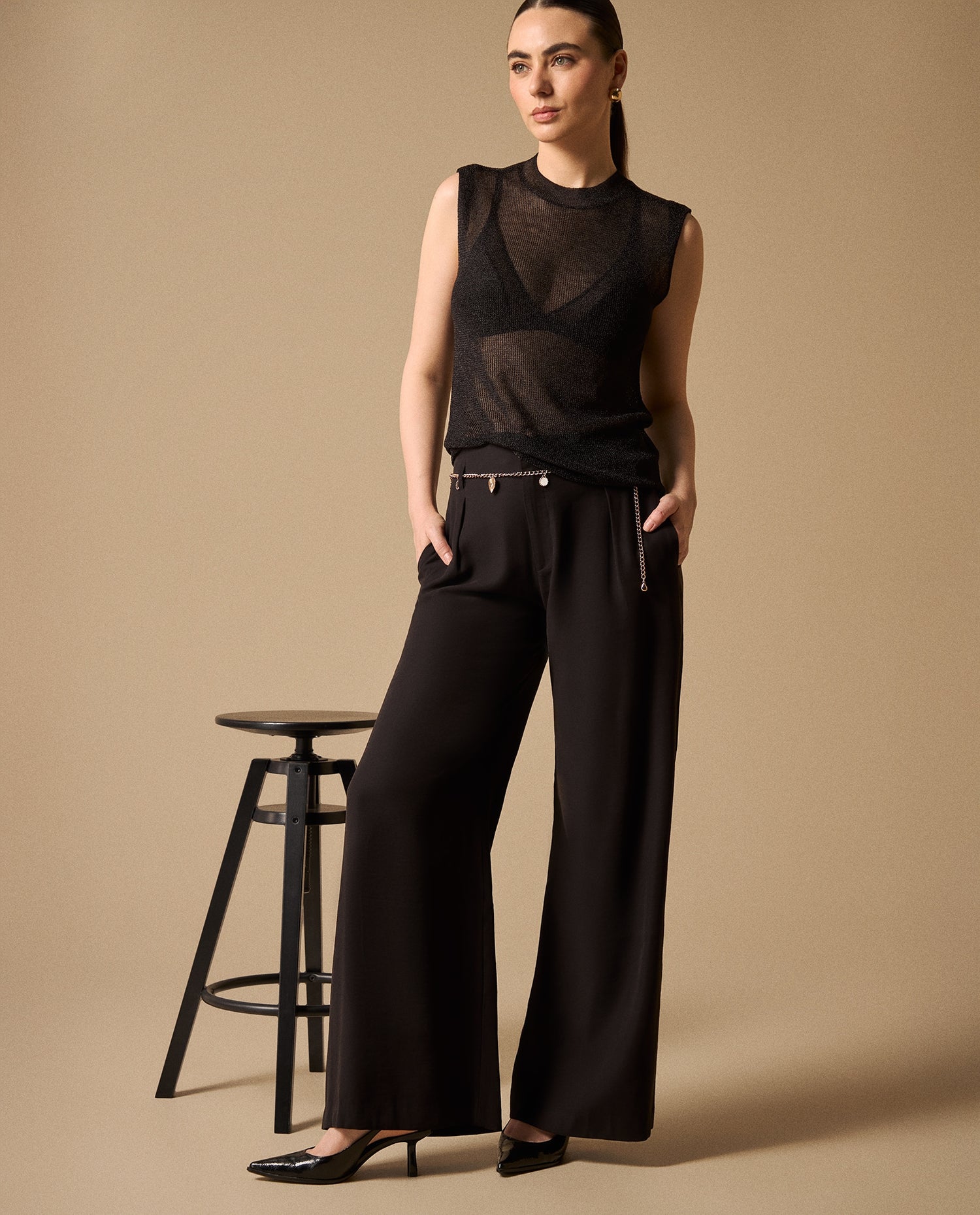 Pantalón Wide Leg con Cadena Dorada - Negro