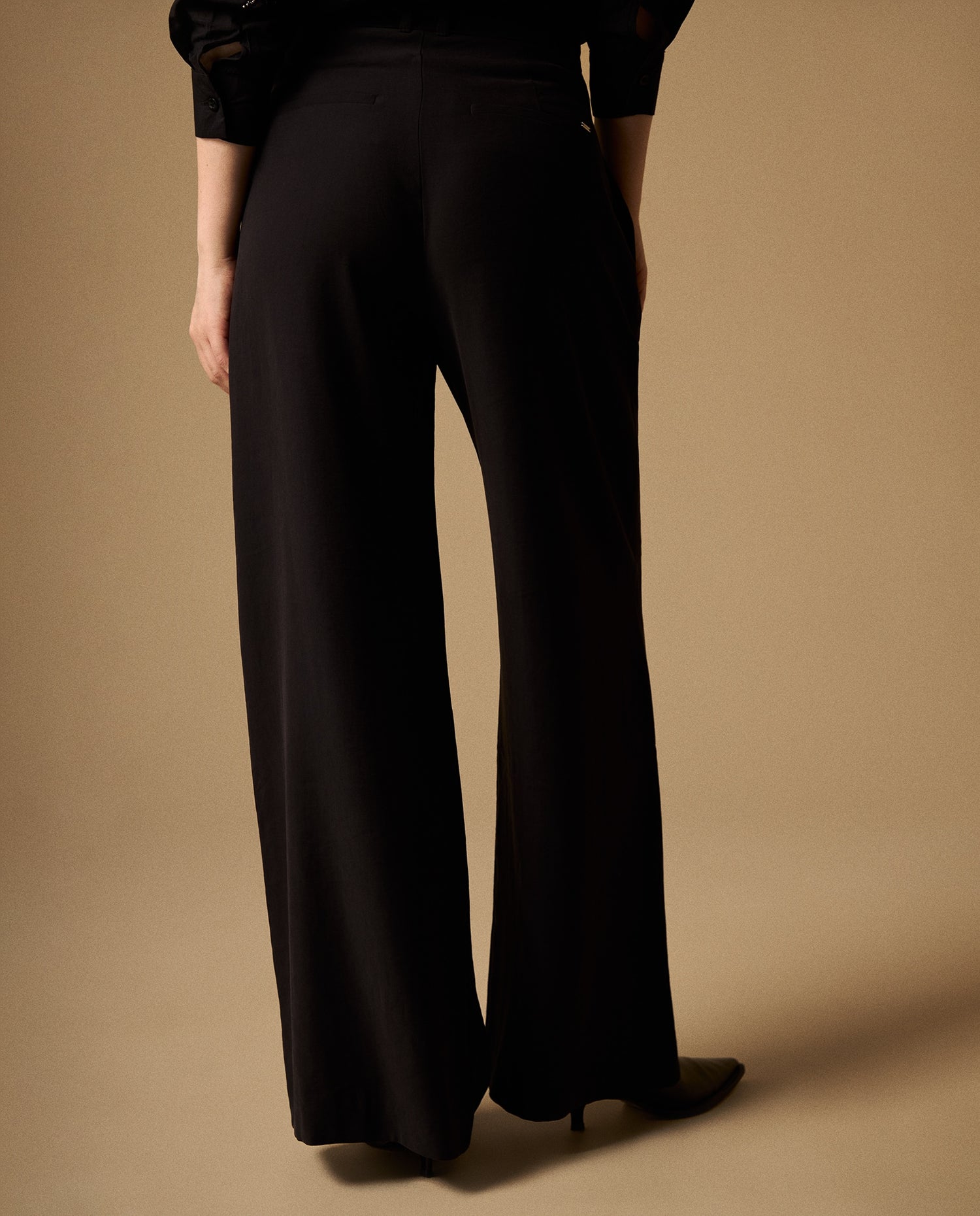 Pantalón Wide Leg con Cinturón - Negro