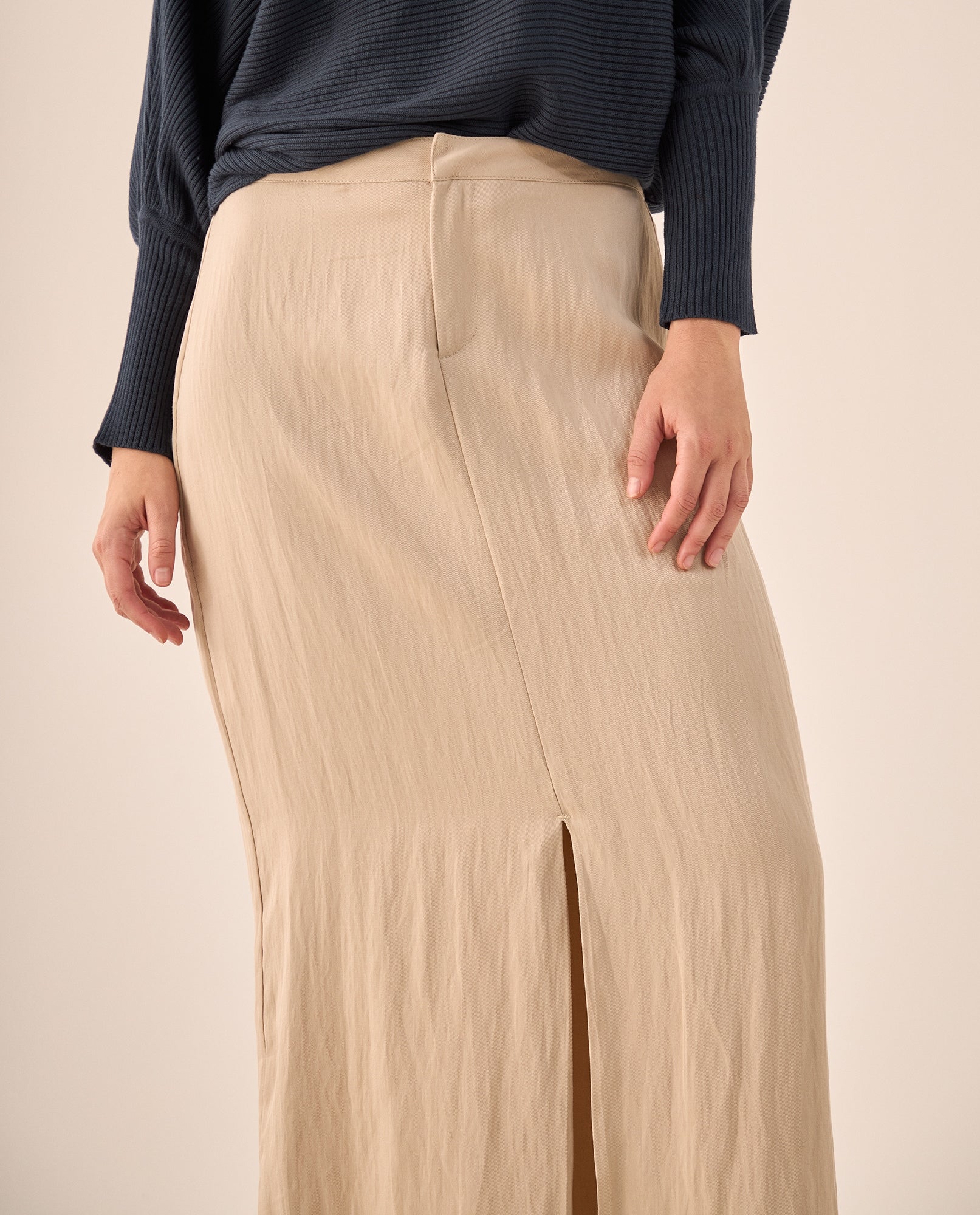 Falda Larga Beige con Abertura Frontal - Beige 34_449G002_BEI151304_4