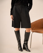 Shorts Negros Cintura Alta con Pliegues - Negro