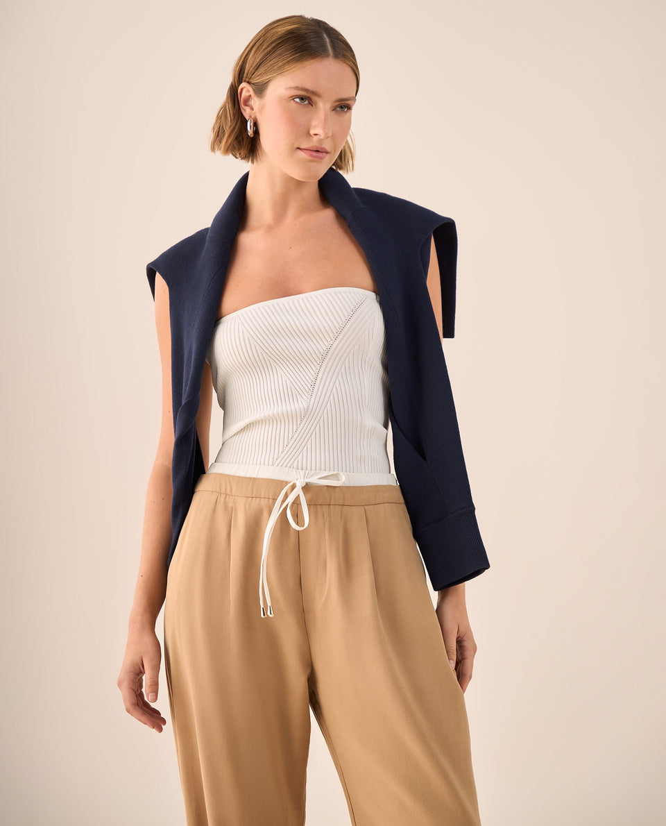 Top Strapless Acanalado con Detalle Diagonal - Blanco 34_469G206_BLA120601_5