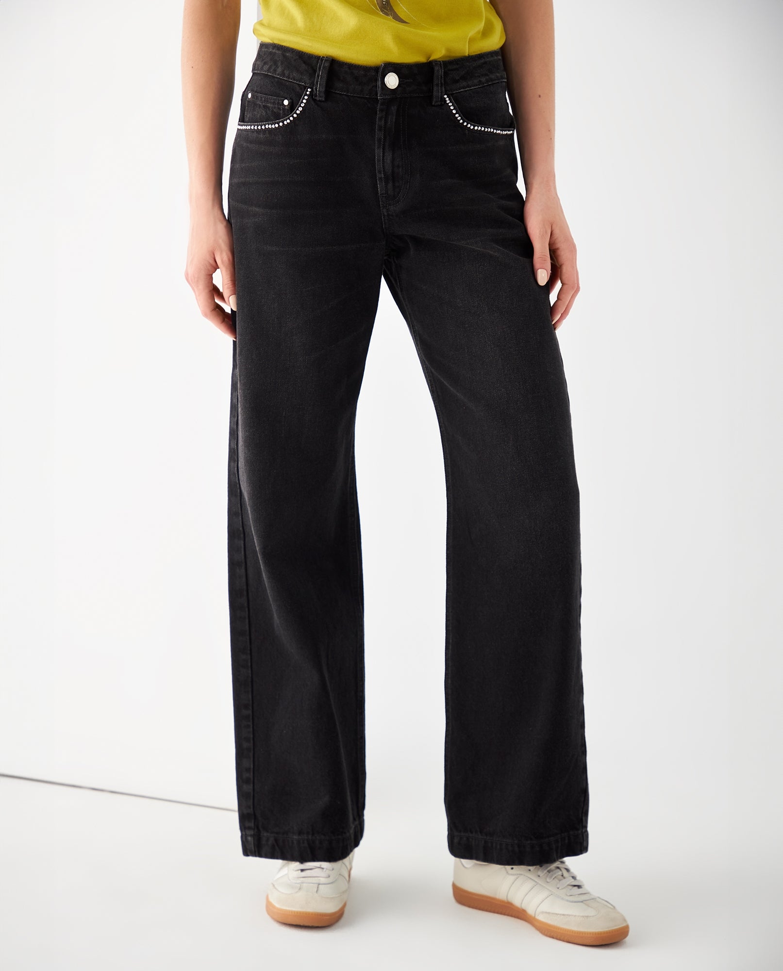 Jean con apliques brillantes para mujer - Negro 34_471F009_NEG193909_3