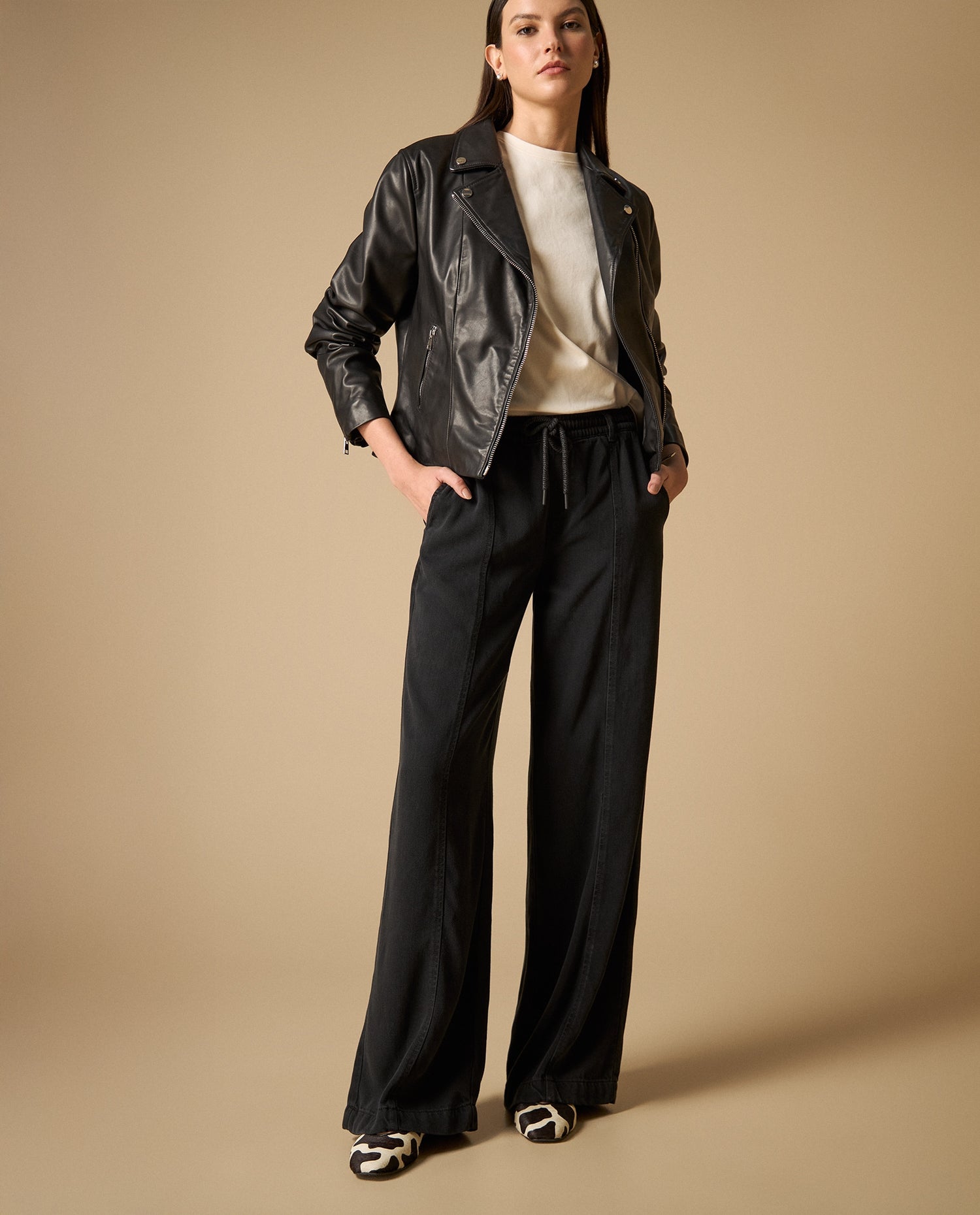 Jean wide leg amplio con cordón ajustable - Negro