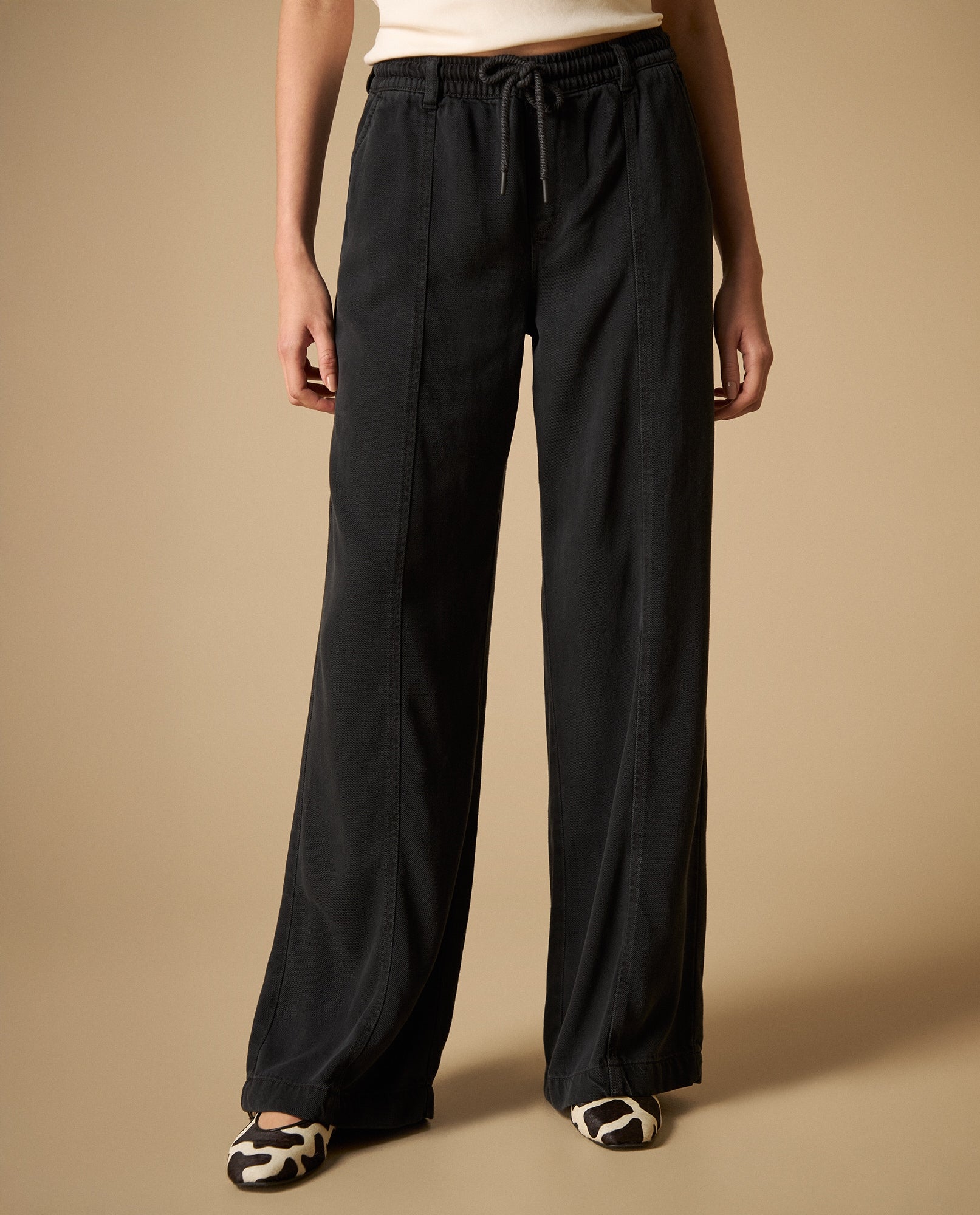Jean wide leg amplio con cordón ajustable - Negro 34_471H005_NEG193909_3