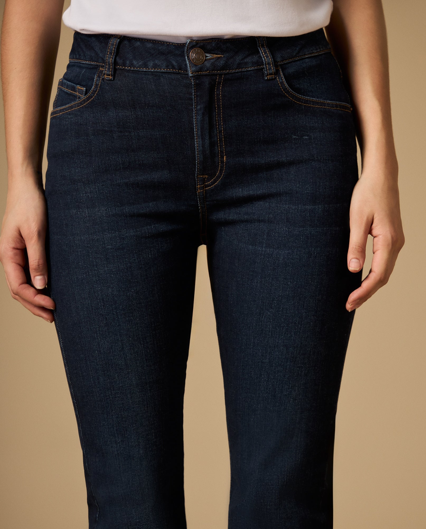 Jean flare tiro medio con apertura amplia tipo campana - Azul 34_472H002_AZU193933_3