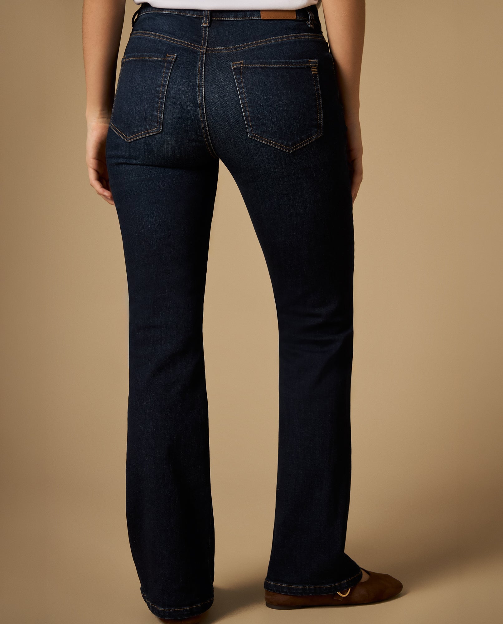 Jean flare tiro medio con apertura amplia tipo campana - Azul 34_472H002_AZU193933_4