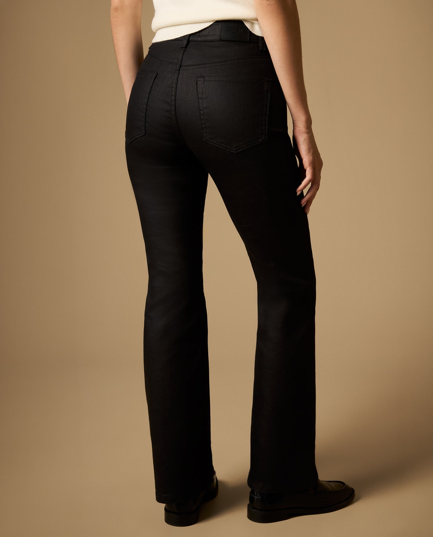 Jean flare tiro medio silueta campana - Negro