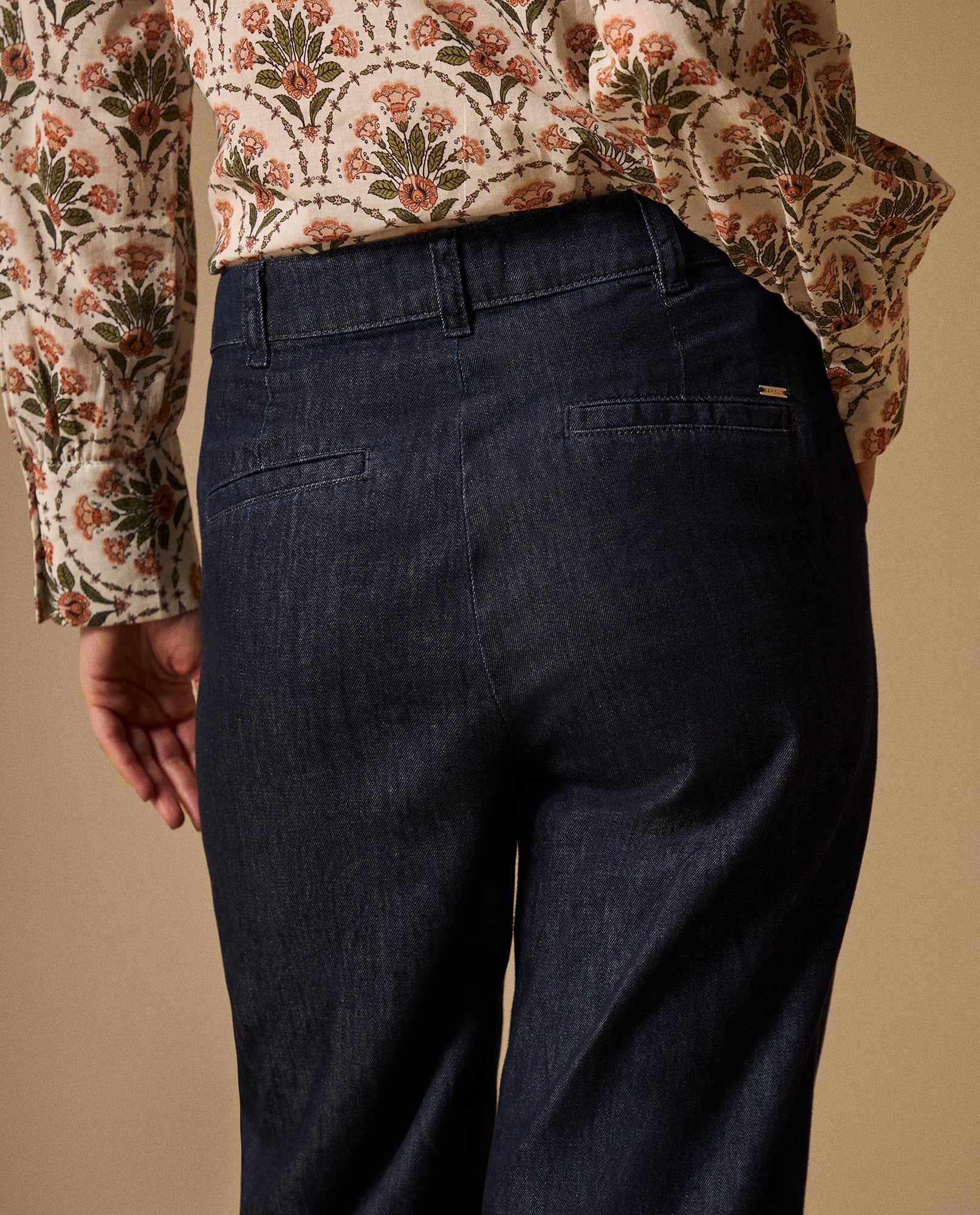 Jean Wide Leg Azul Oscuro Tiro Alto - Azul 34_479G020_AZU193933_6