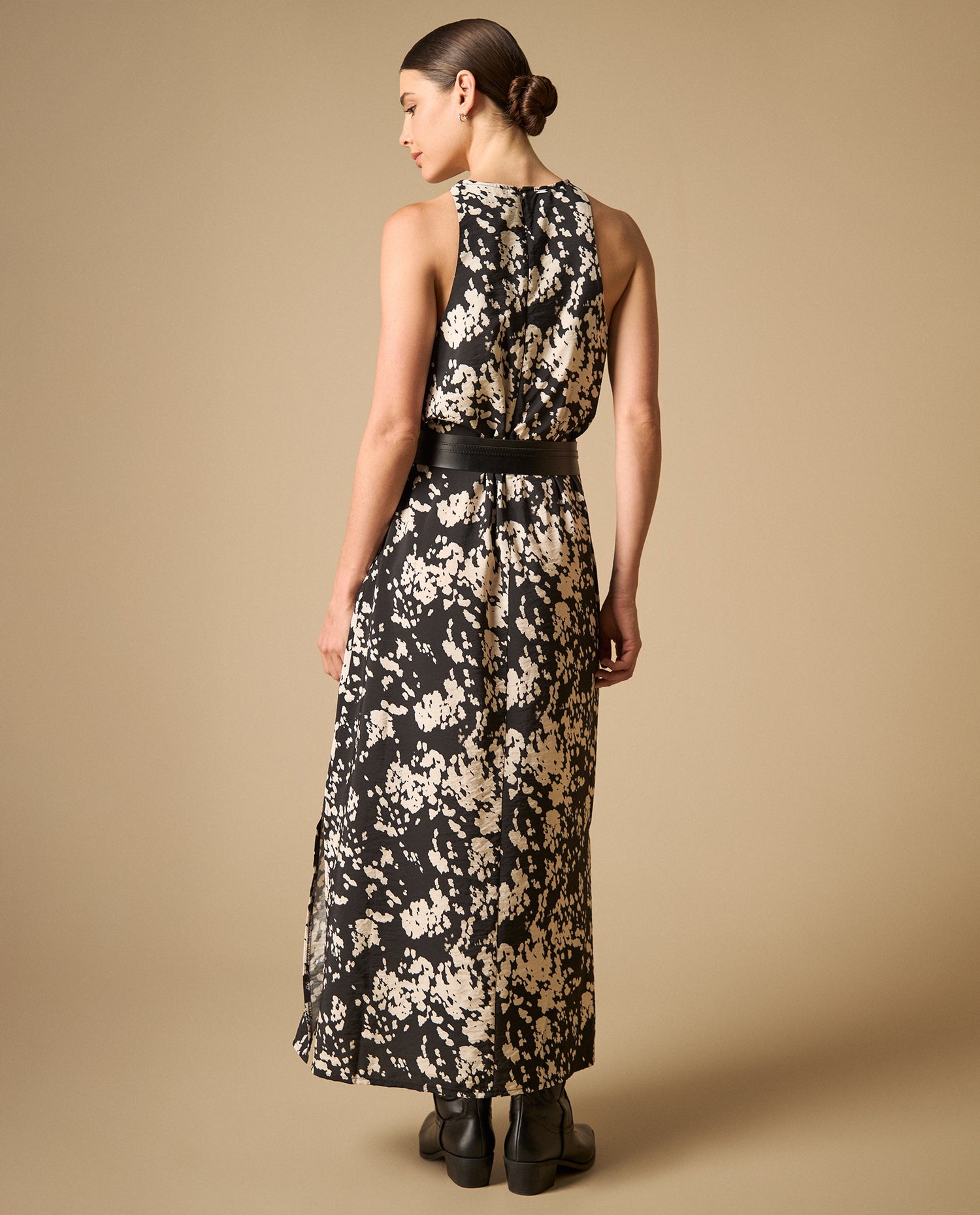 Vestido largo de tiras con silueta fluida - Negro
