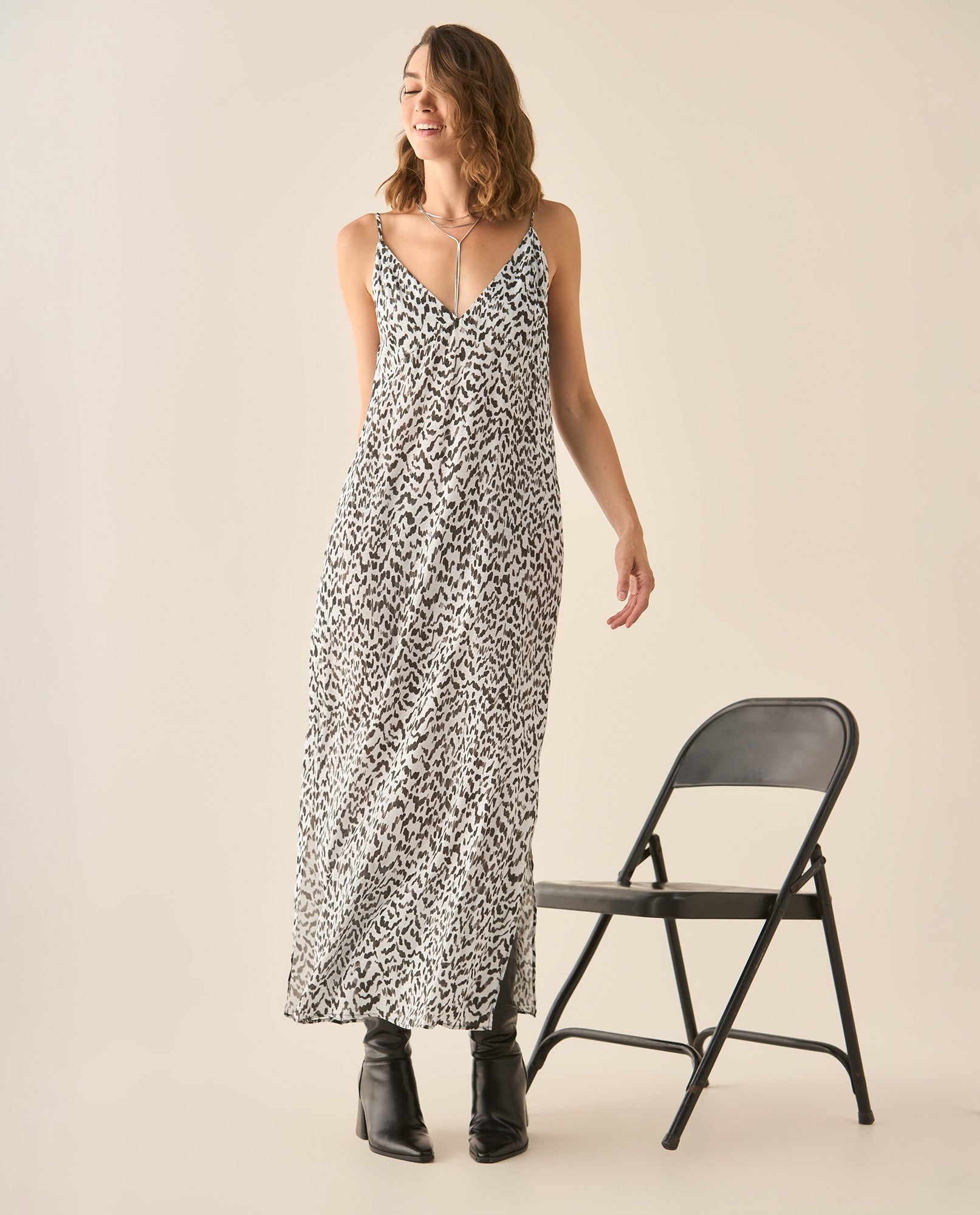 Vestido con estampado de animal print para mujer - Blanco 34_493G004_BLA110700_4