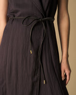 Vestido Wrap Azul Marino con Cinturón Dorado - Azul