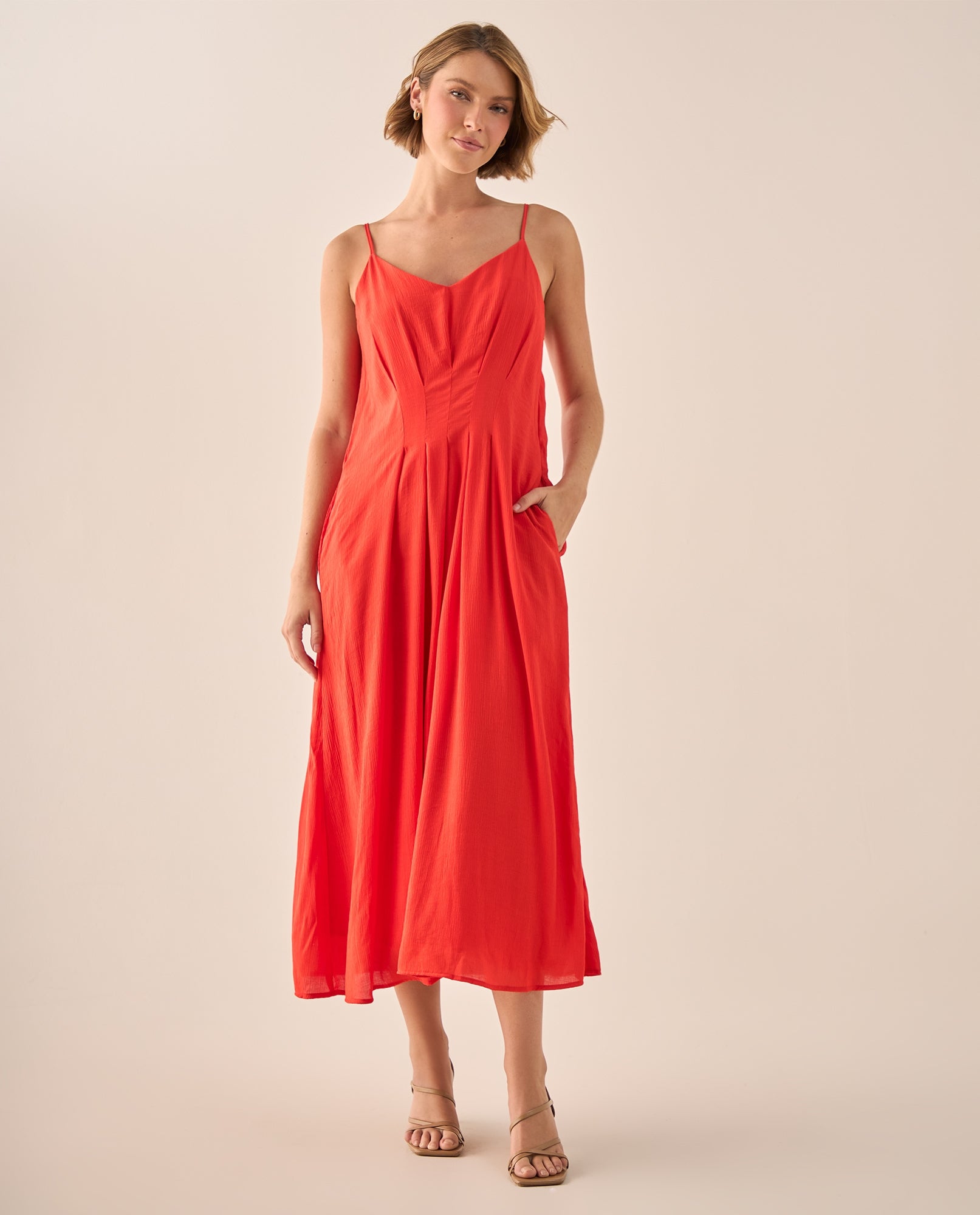 Vestido Midi Rojo con Pliegues Estructurados - Rojo 34_499G006_ROJ181551_0