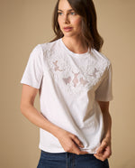 Camiseta manga corta con bordado en pecho - Blanco