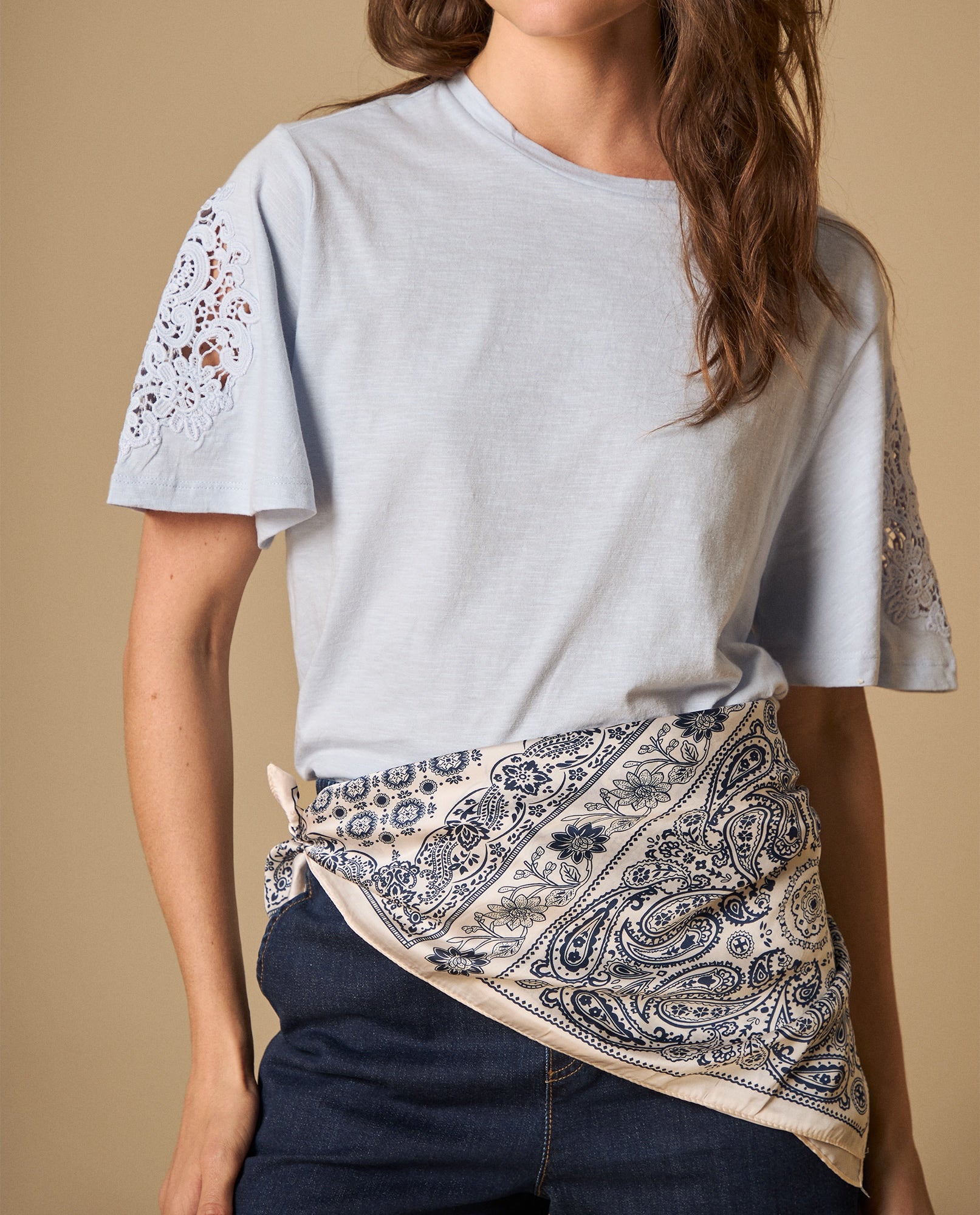 Camiseta manga corta con bordado en mangas - Azul 34_601H221_AZU144306_0