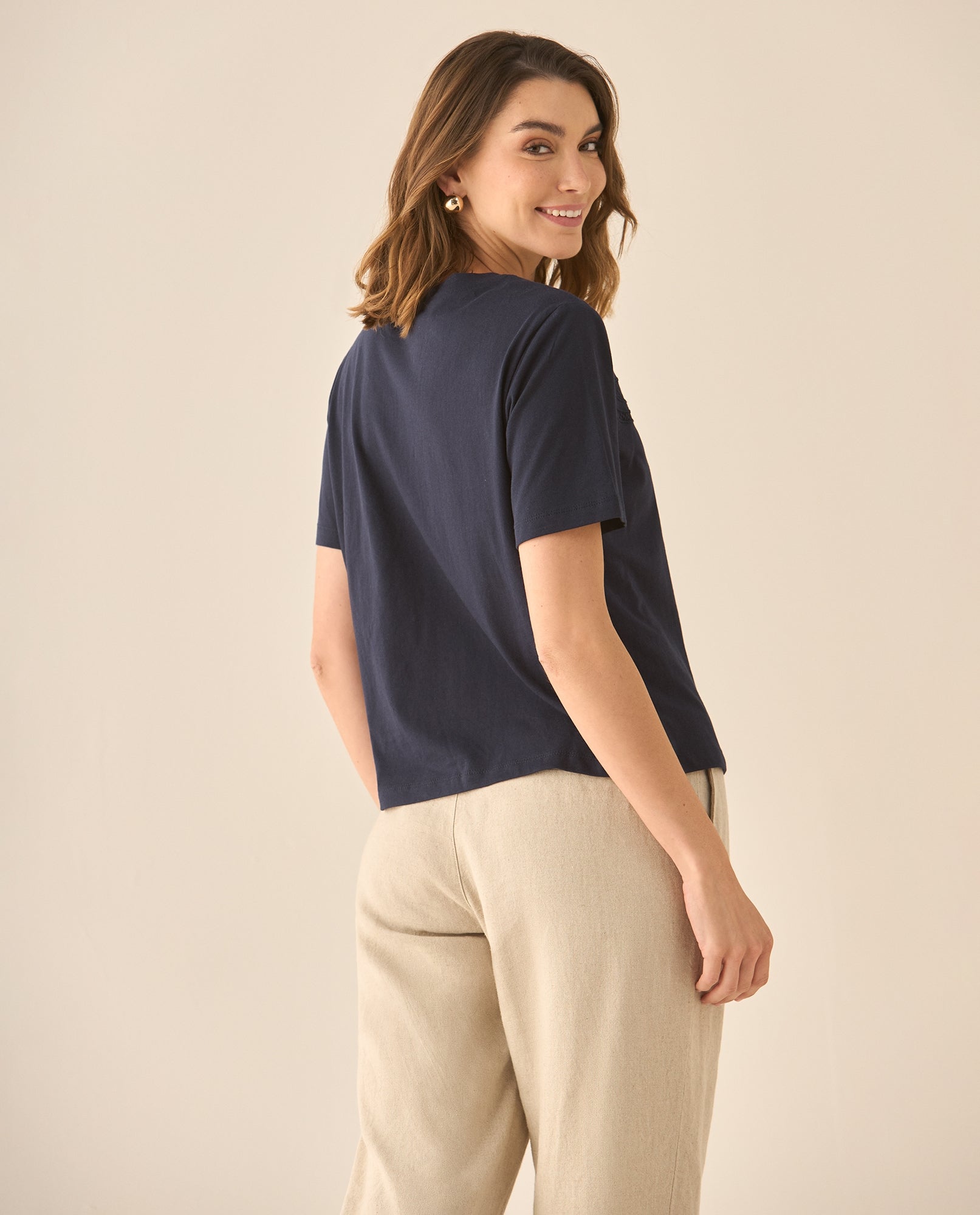 Camiseta con detalles desagujados y bordados en frente para mujer - Azul 34_602G200_AZU184022_4