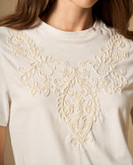 Camiseta manga corta con bordado floral - Blanco