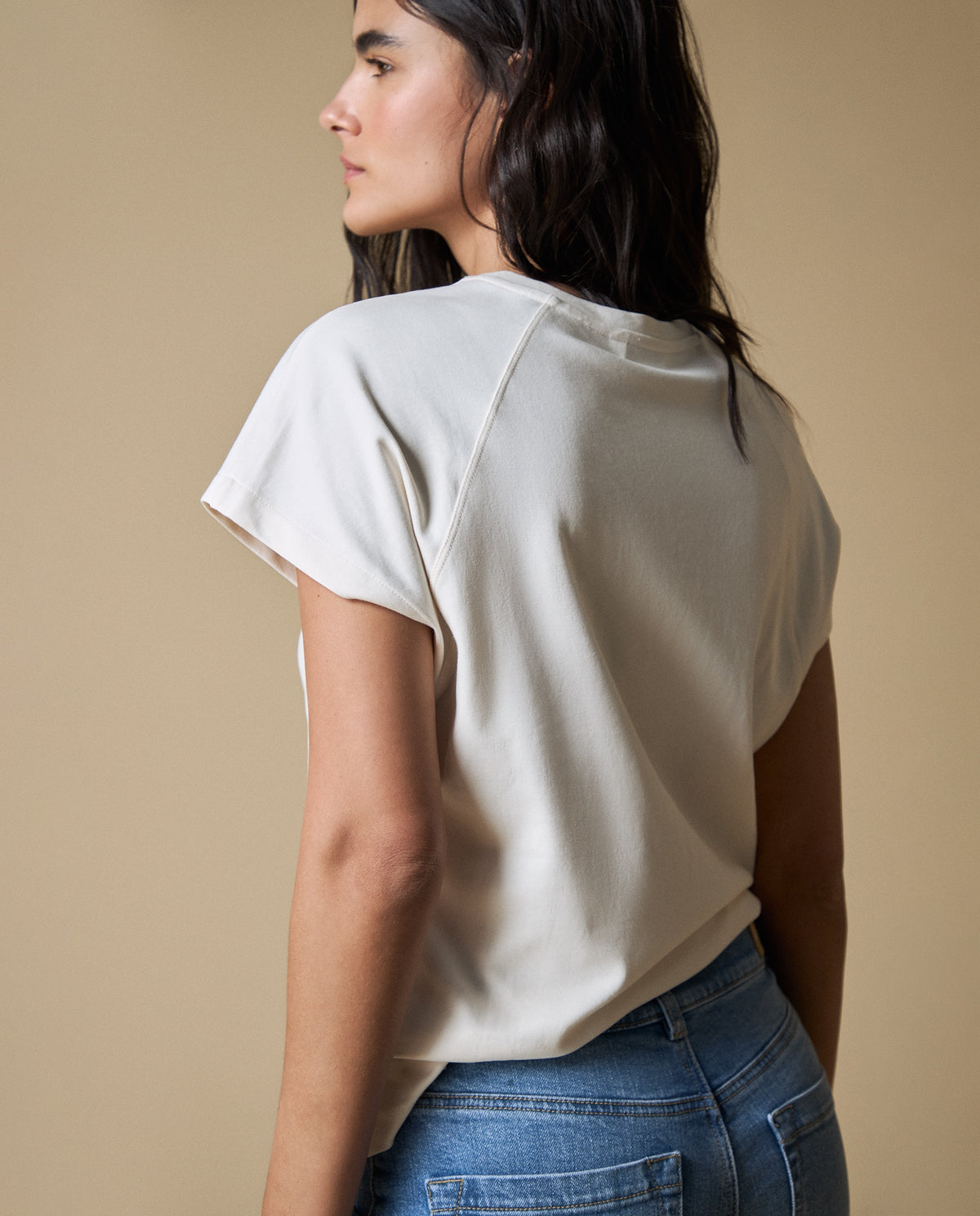 Camiseta Regular Cuello Redondo - Crudo 34_602H017_CRU111302_6