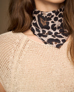 Camiseta bordada manga corta cuello redondo - Beige