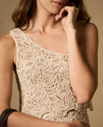 Crop top asimétrico de un solo hombro con bordado floral - Beige