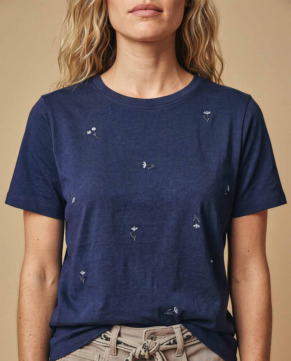 Camiseta manga corta bordada - Azul 34_603H051_AZU194021_6
