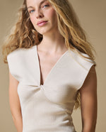 Camiseta tejida slim Esprit - Beige 34_603H234_BEI120813_0