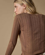 Camiseta Tejida Cuello V - Café 34_603H247_CAF171314_5