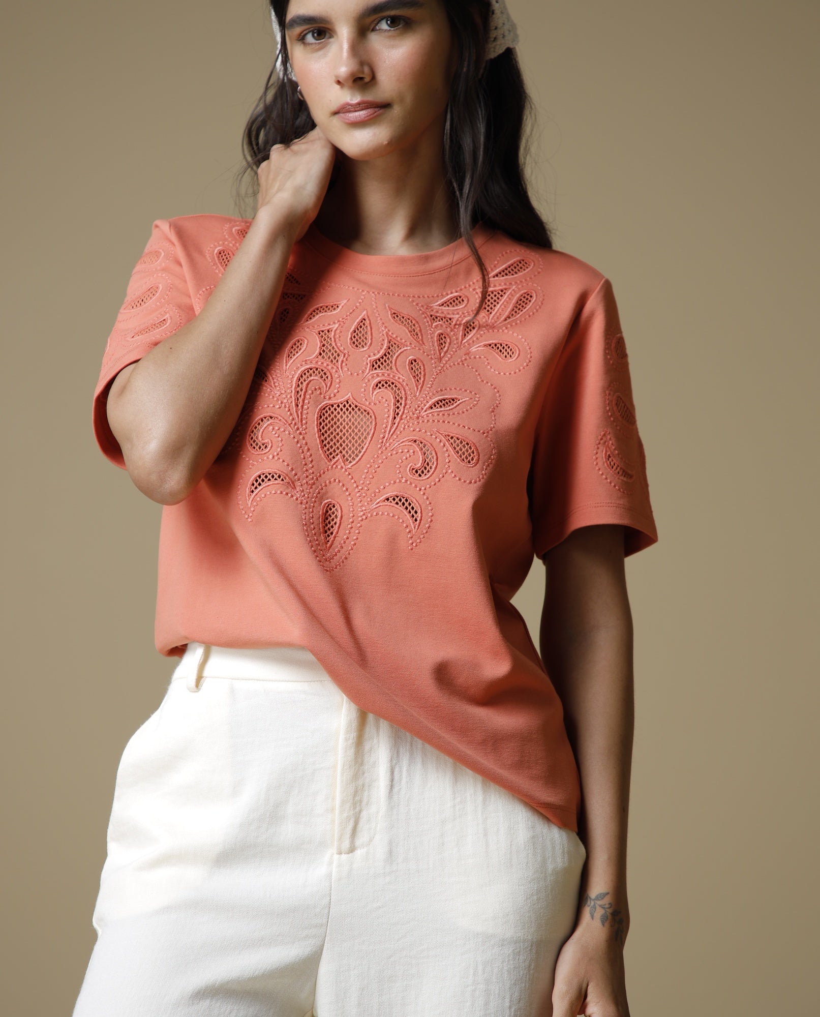 Camiseta manga larga bordada - Rosa 34_603H249_ROS171644_5