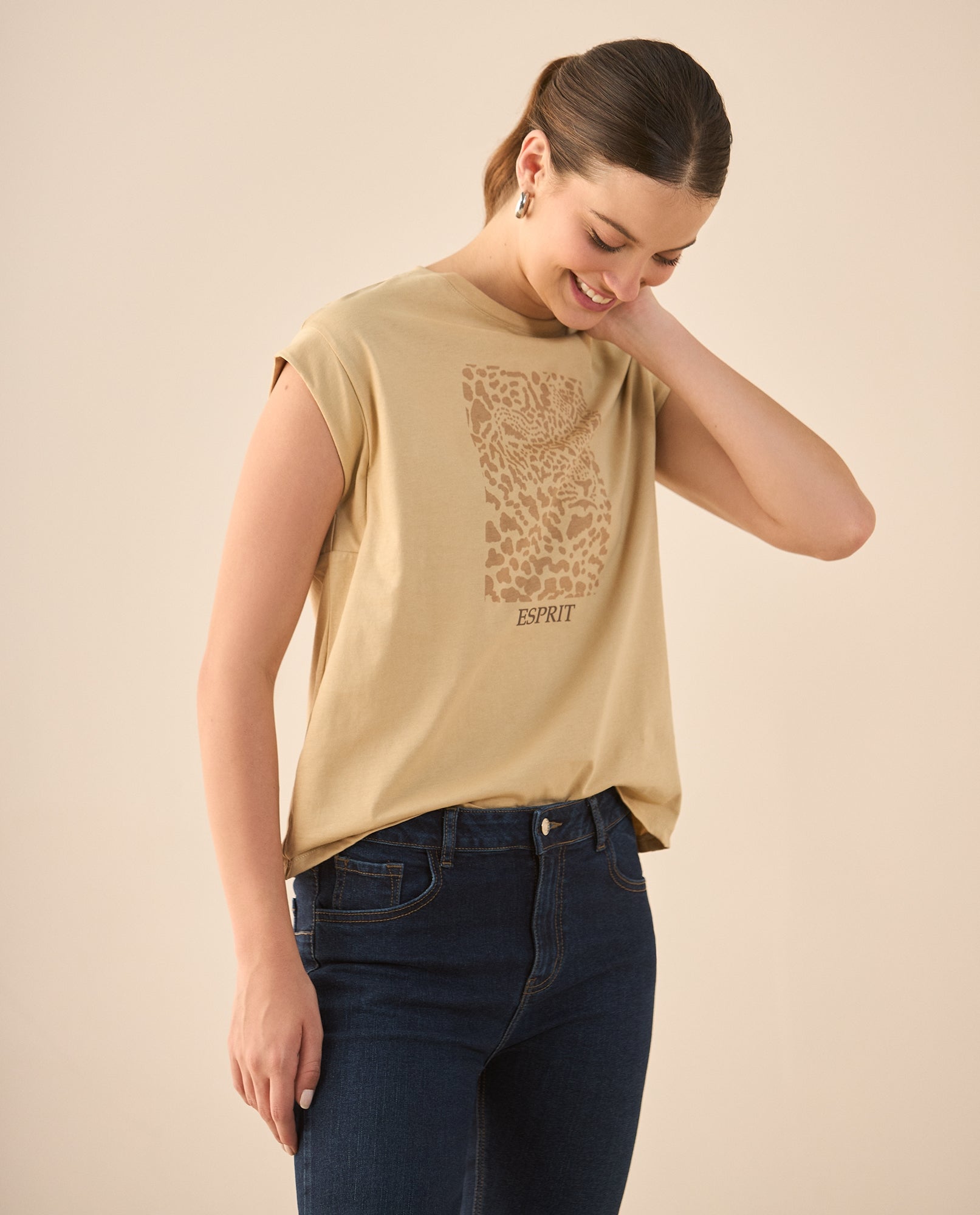 Camiseta de silueta tradicional para mujer - Beige 34_605G319_BEI130607_3