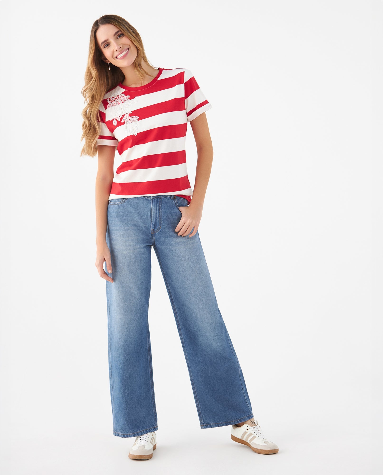 Camiseta con aplique bordado para mujer - Rojo 34_609F018_ROJ191763_5
