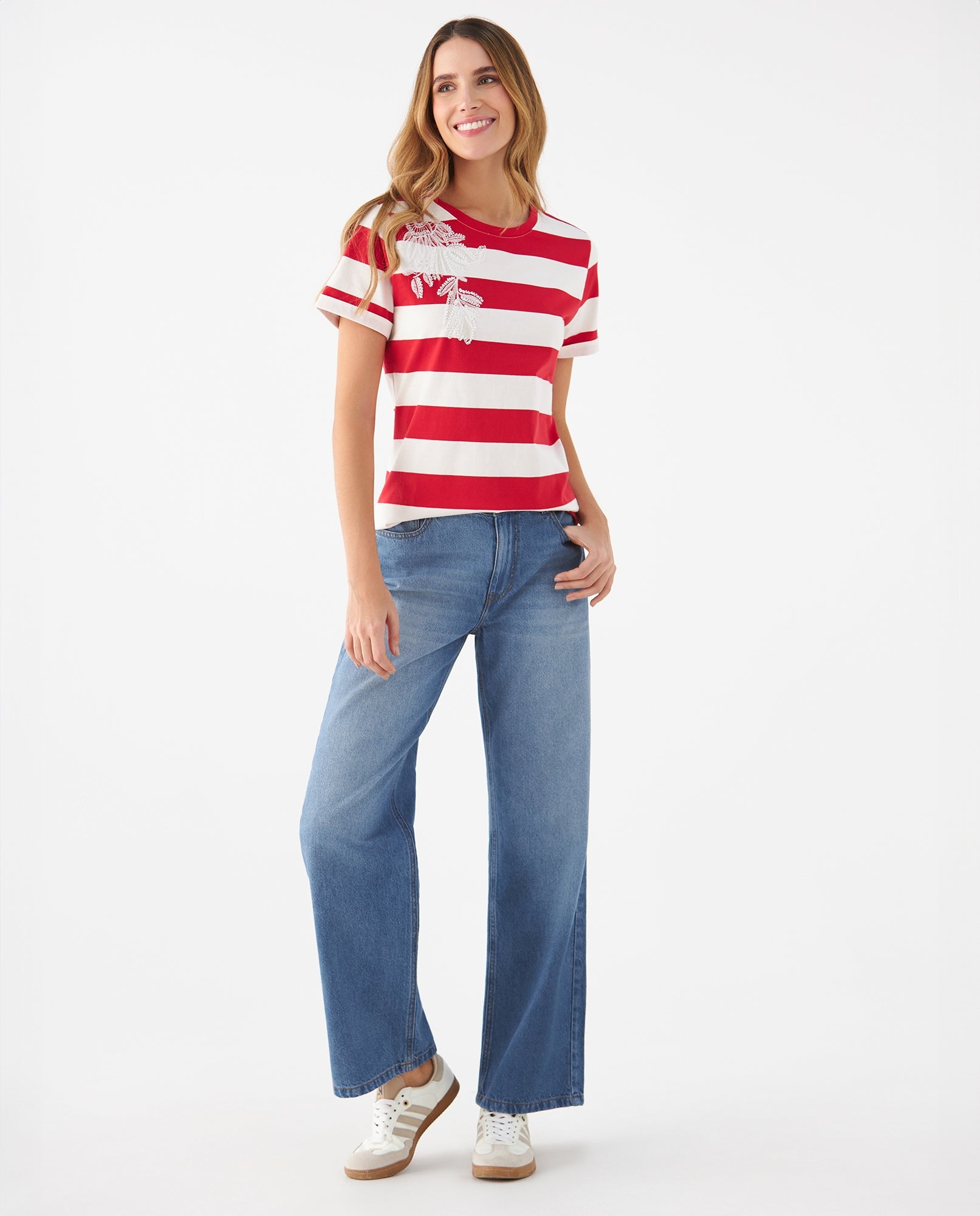 Camiseta con aplique bordado para mujer - Rojo 34_609F018_ROJ191763_6