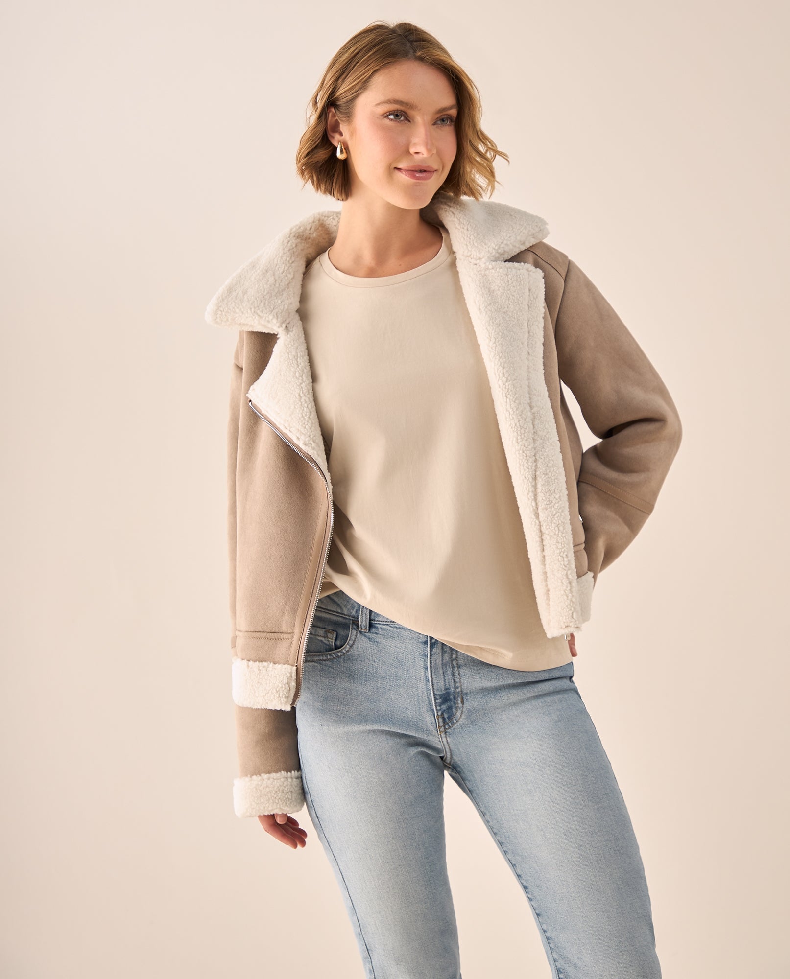 Camiseta con Encaje Decorativo - Beige 34_609G004_BEI141107_0