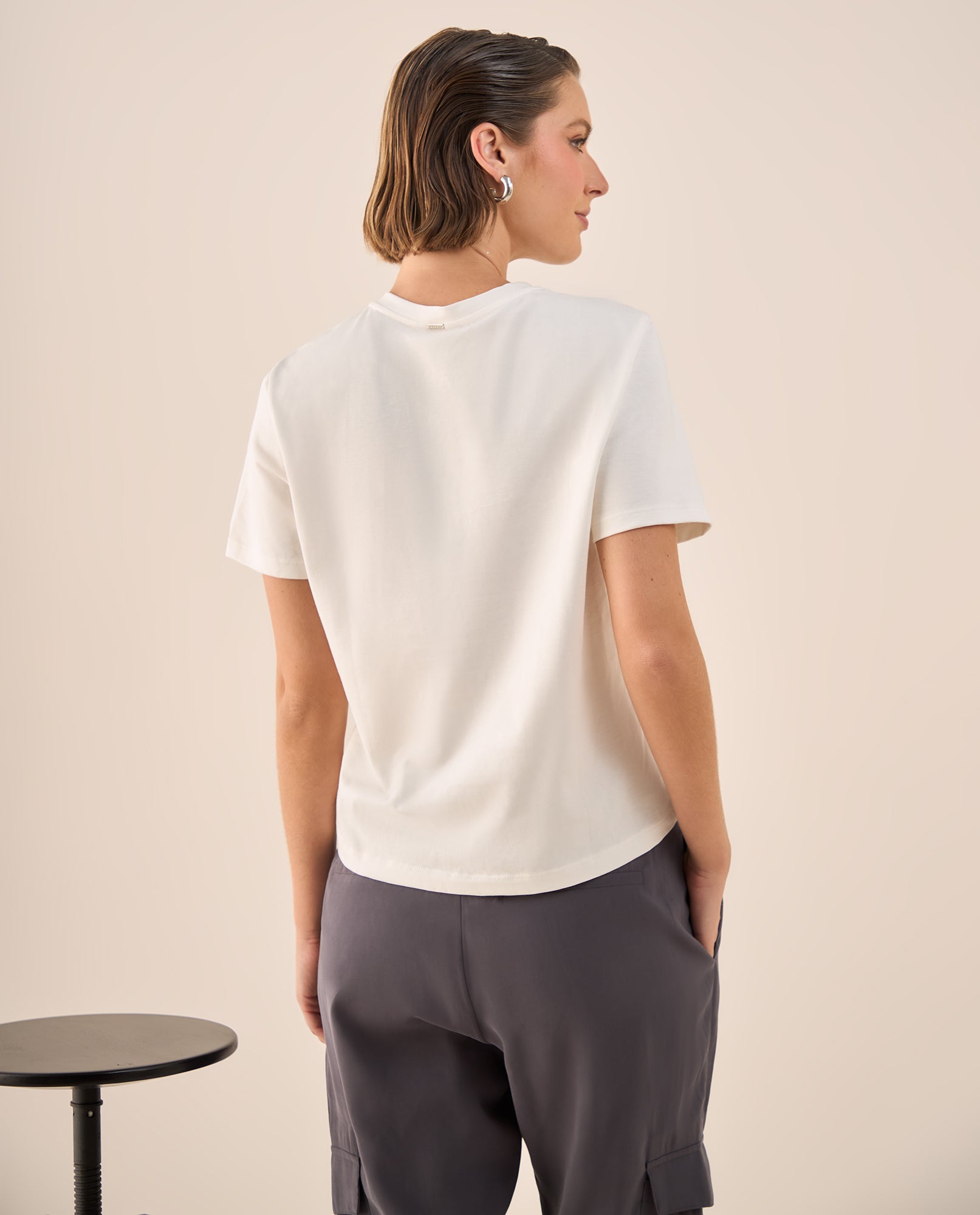 Camiseta Blanca con Aplicaciones de Strass - Blanco 34_609G007_BLA110601_5