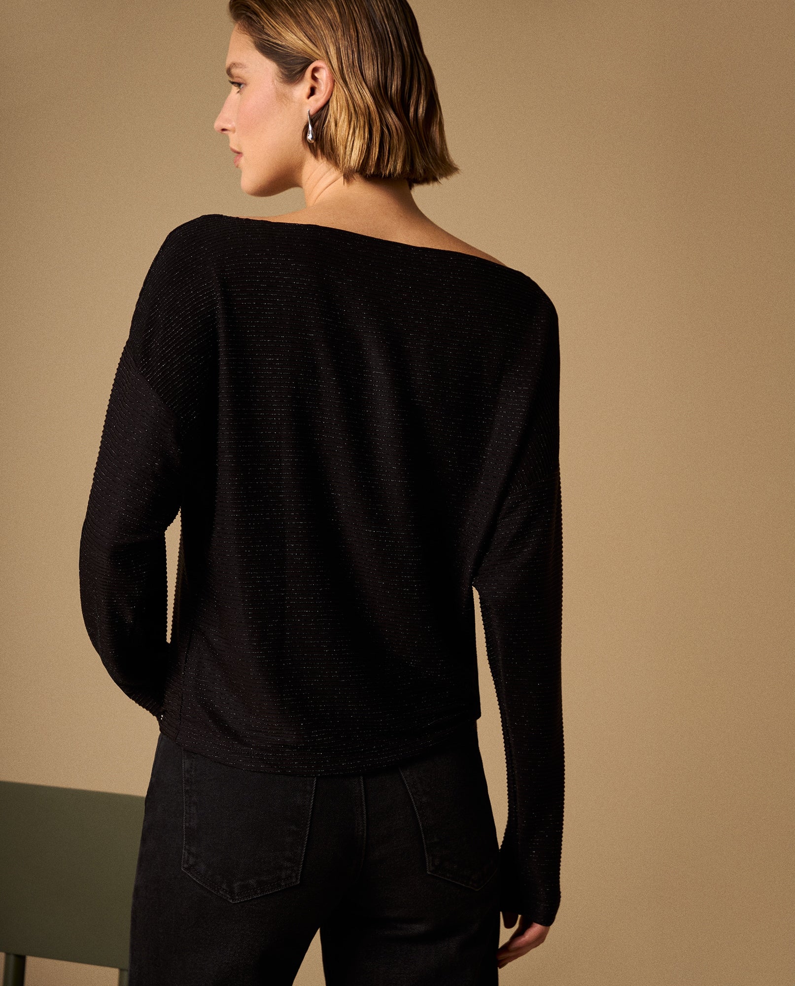 Camiseta Negra con Lurex Off-Shoulder - Negro 34_609G018_NEG190303_6