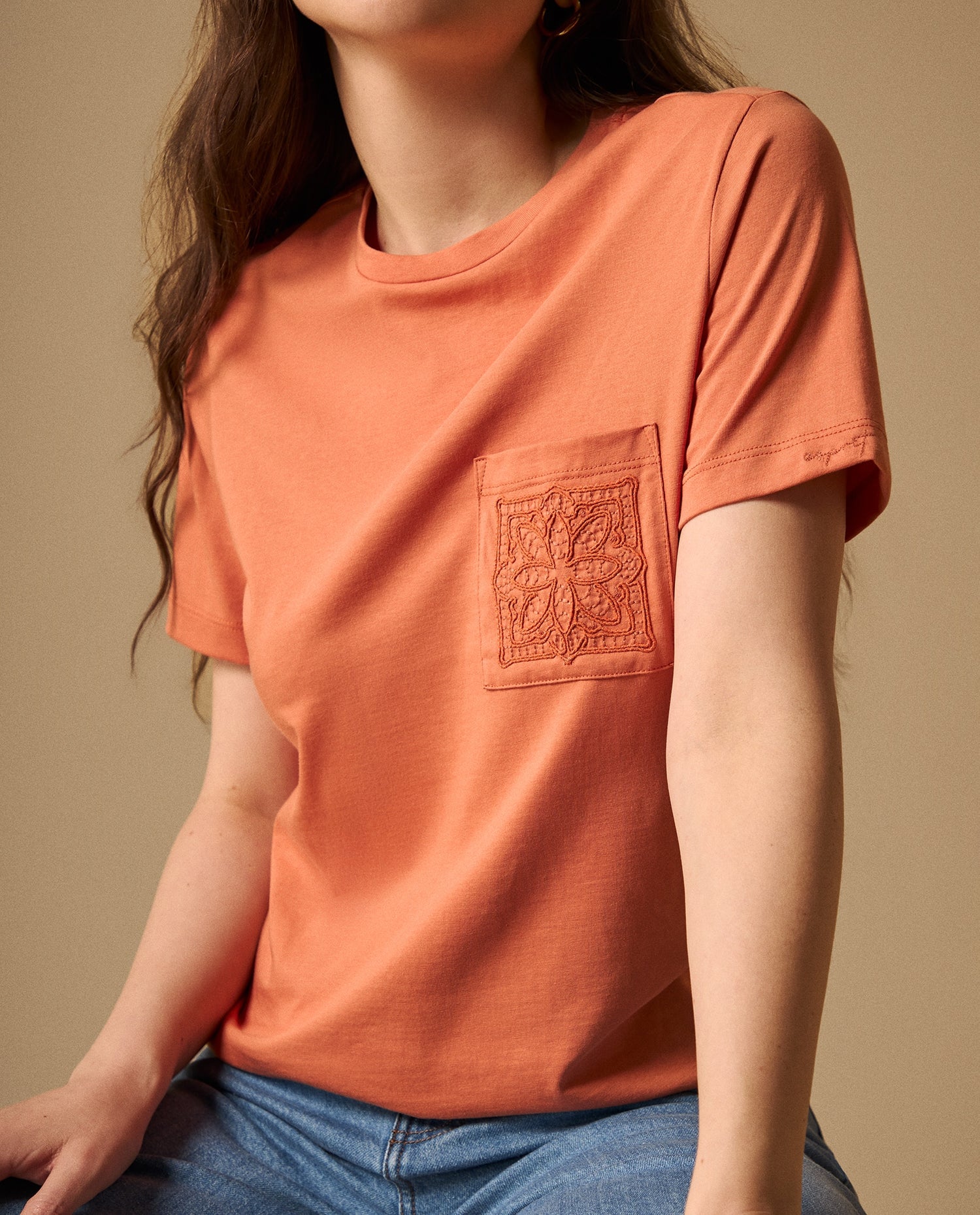 Camiseta Naranja con Bordado Floral - Naranja