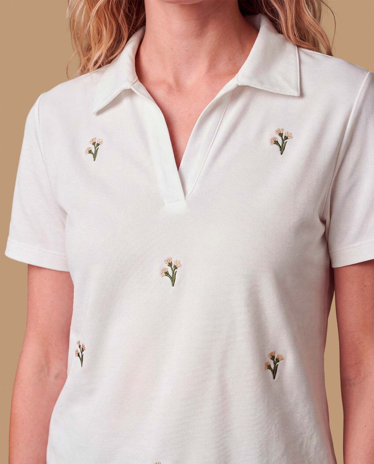 Camiseta polo bordados minimalistas - Blanco 34_609H193_BLA110601_4