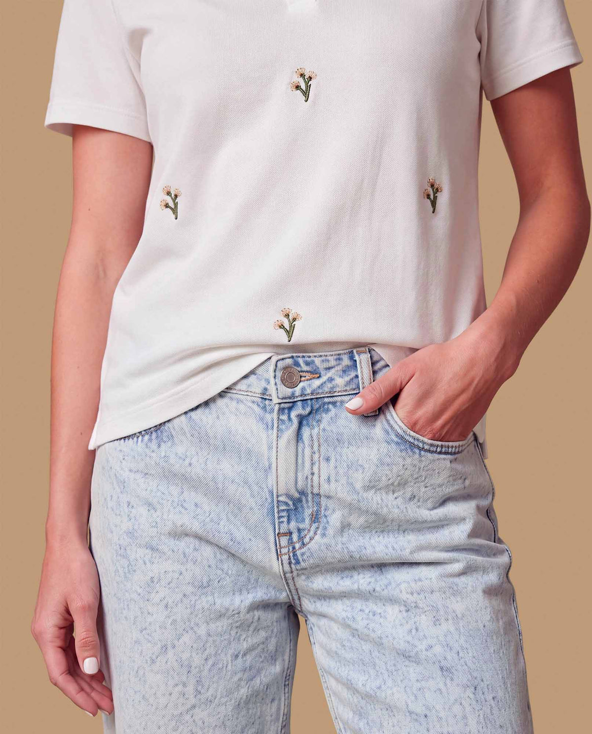 Camiseta polo bordados minimalistas - Blanco 34_609H193_BLA110601_5