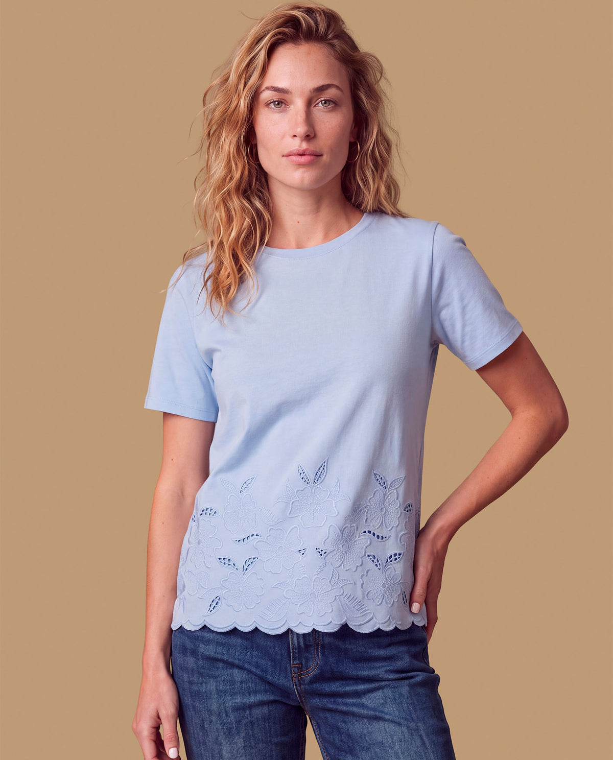 Camiseta manga corta bordado floral - Azul 34_609H204_AZU154031_0