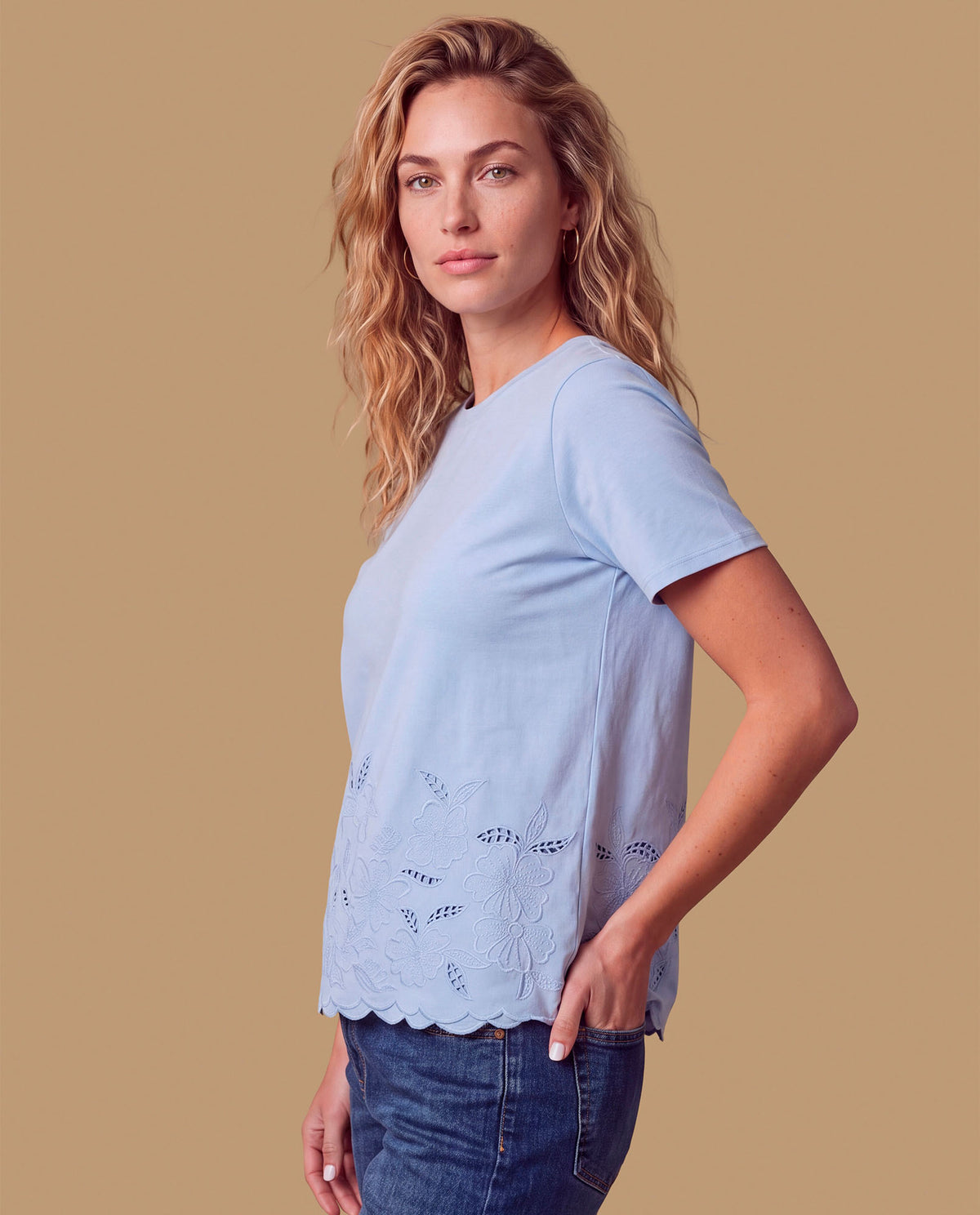 Camiseta manga corta bordado floral - Azul 34_609H204_AZU154031_7