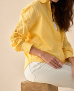 Camisa con bordado a tono para mujer - Amarillo