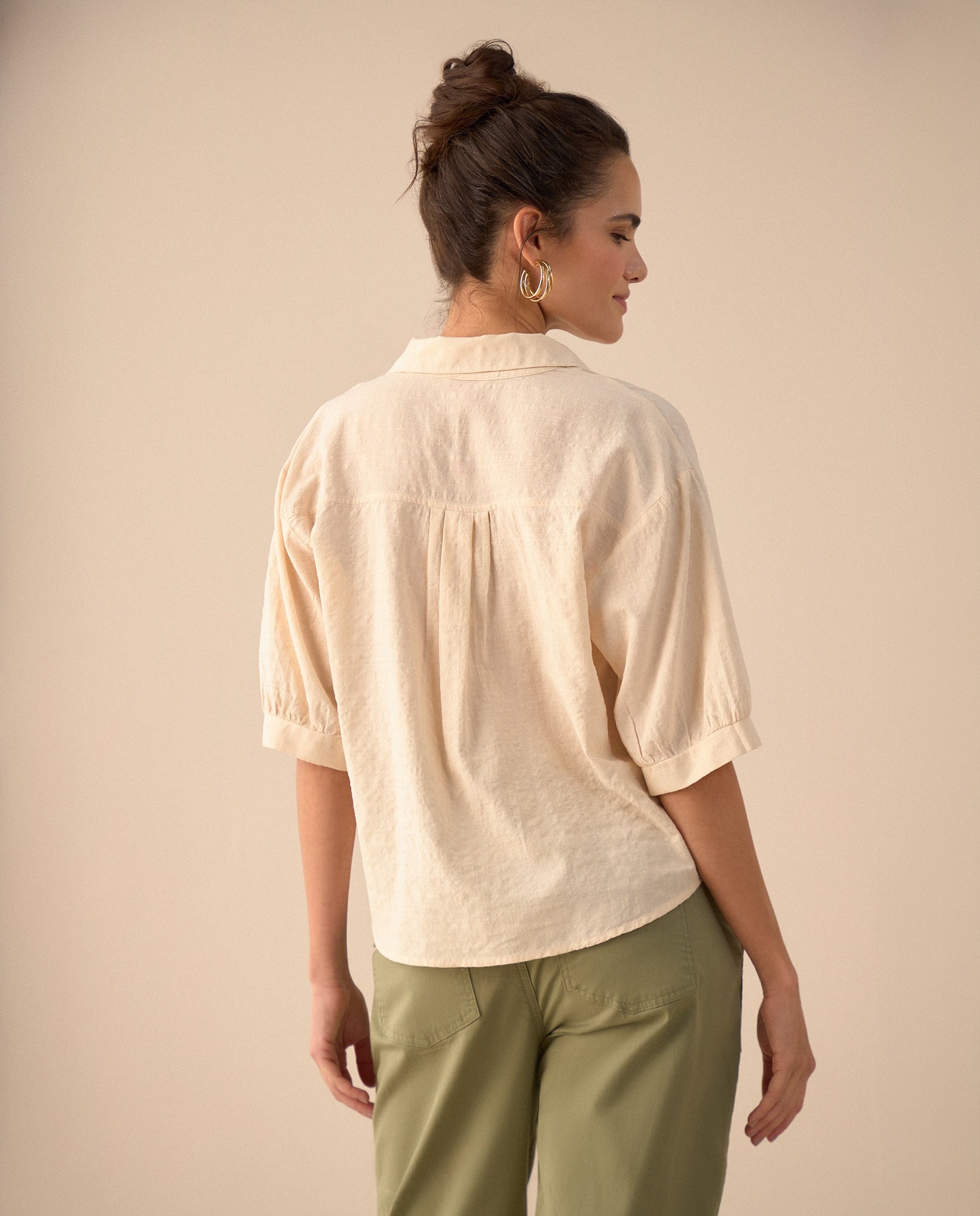 Camisa con mini escote en V para mujer - Amarillo 34_611G034_AMA110809_4