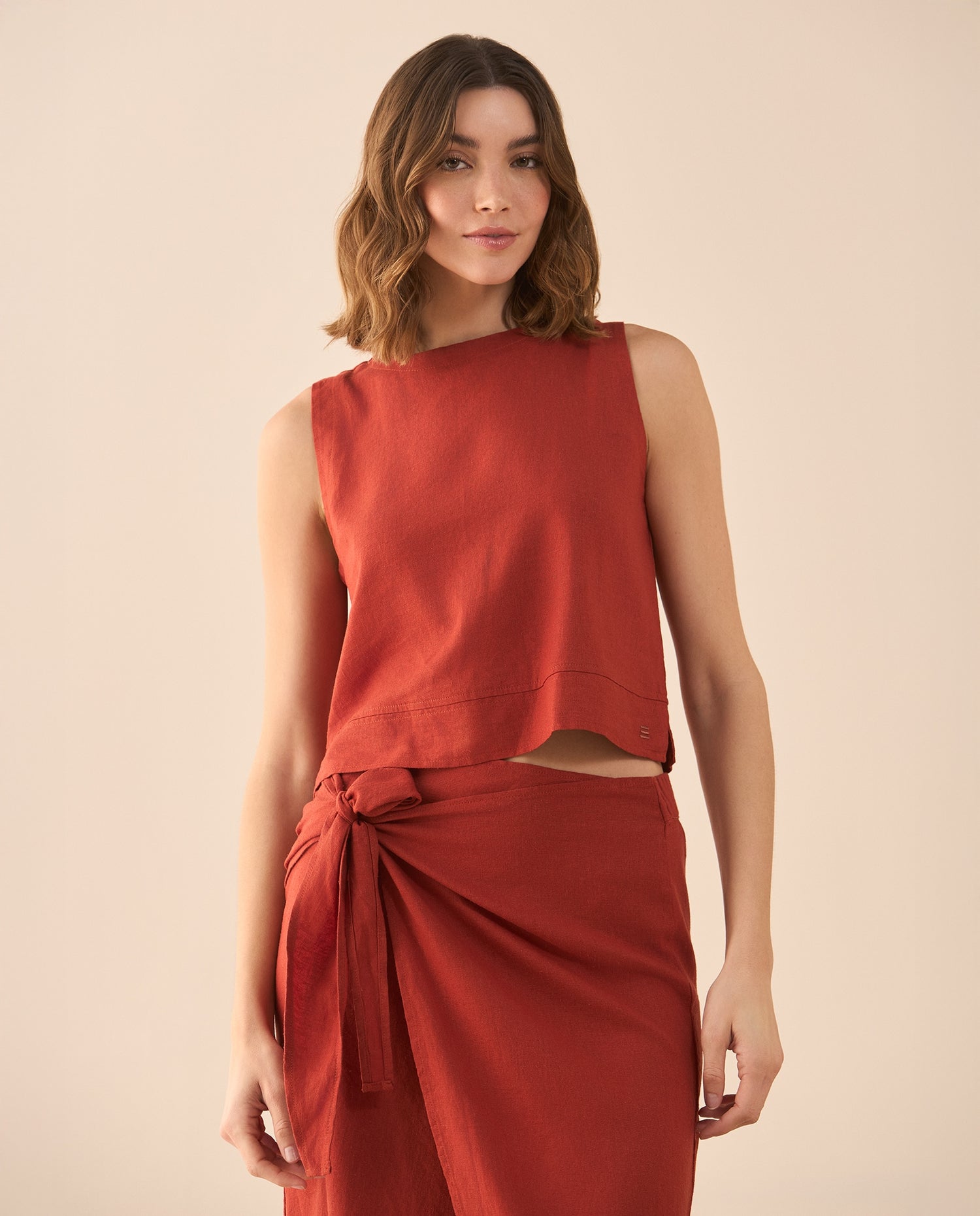 Camisa manga sisa de diseño cerrado para mujer - Rojo