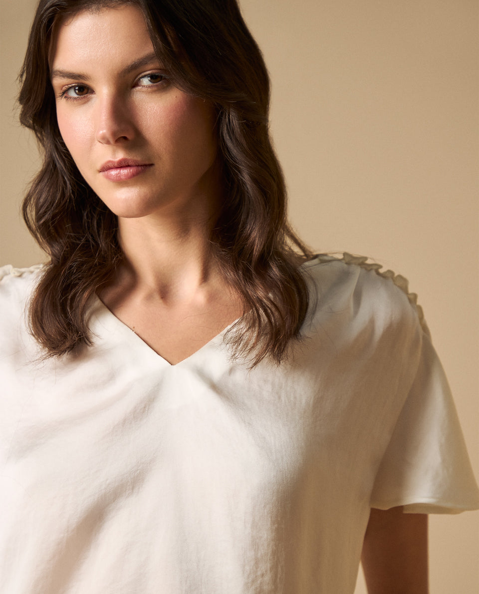 Camisa manga corta cuello en V con detalle fruncido - Blanco 34_611H003_BLA114202_4