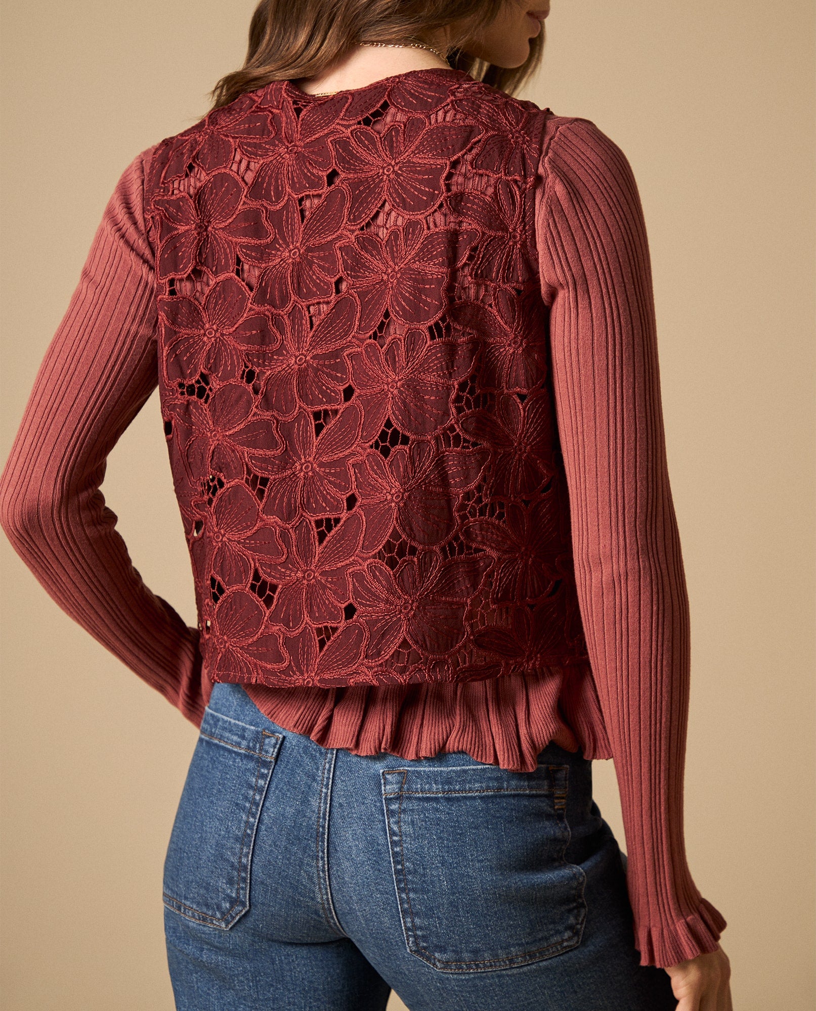 Camisa manga sisa con tejido floral y cuello en V - Morado 34_611H031_MOR191619_5